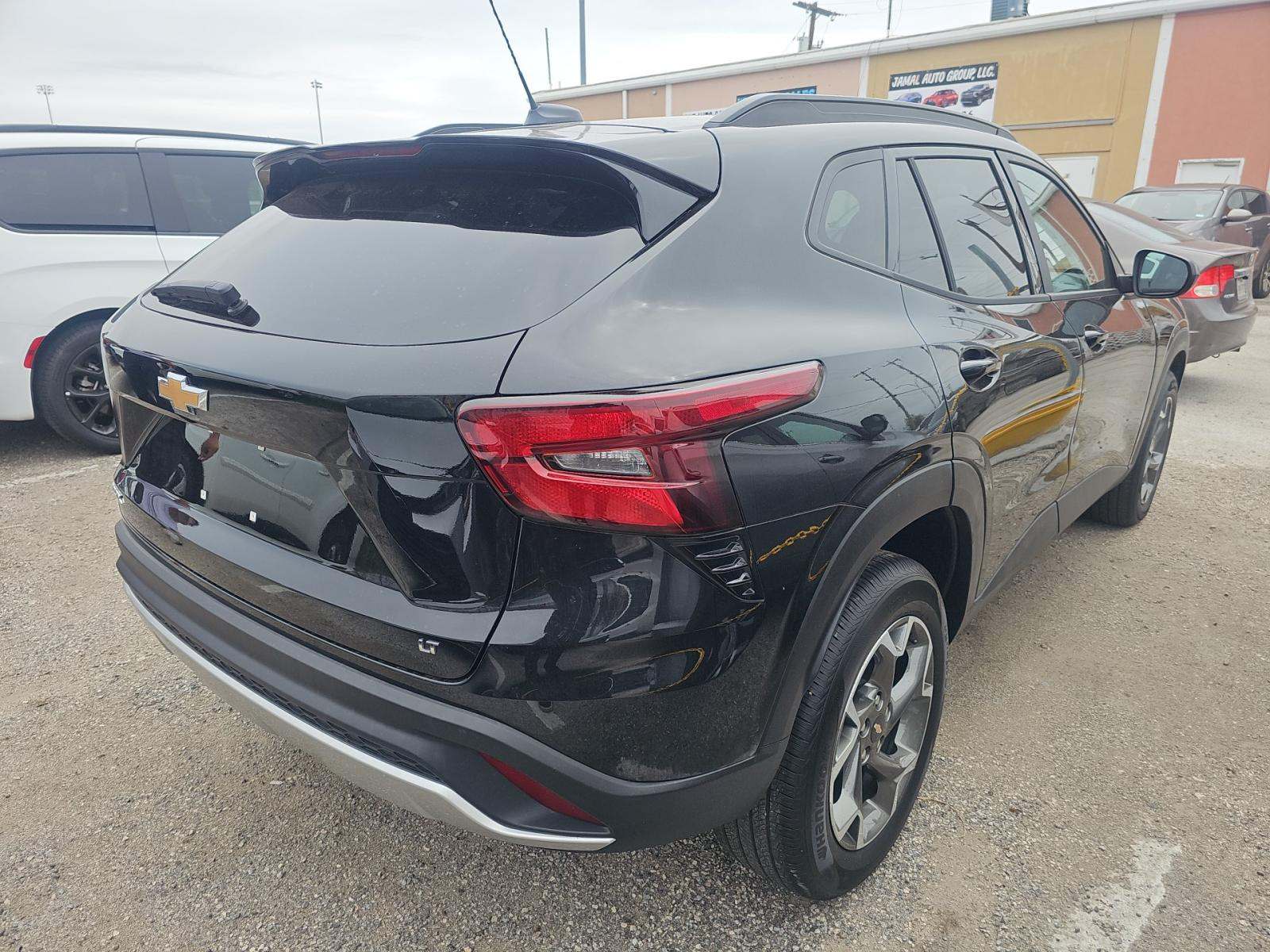 CHEVROLET TRAX - 3