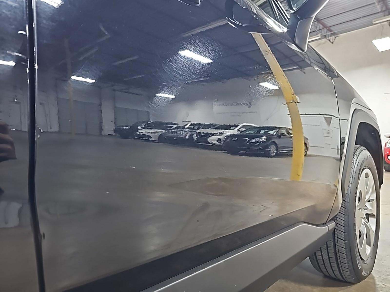 2021 Toyota RAV4 LE FWD