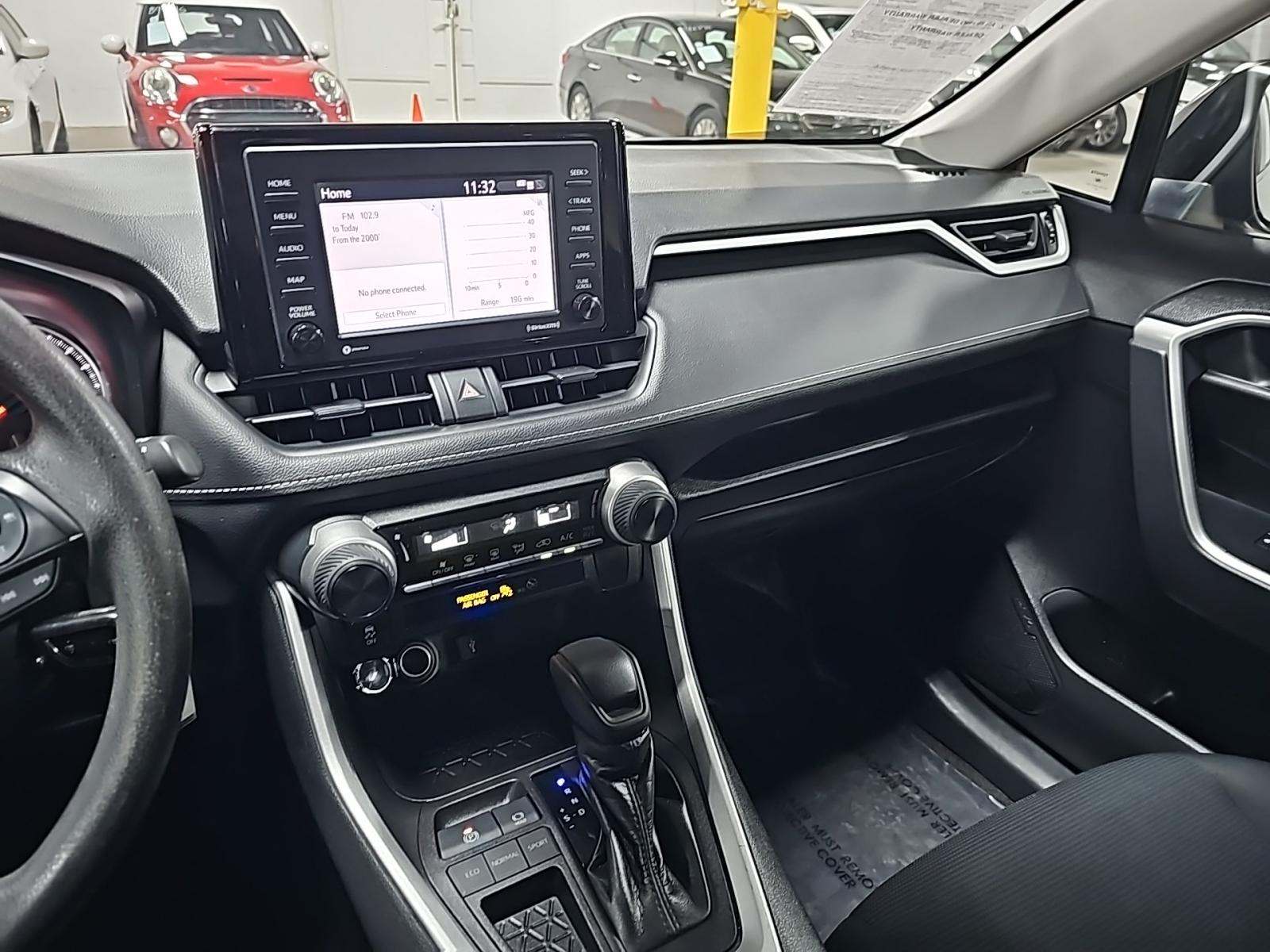 2021 Toyota RAV4 LE FWD