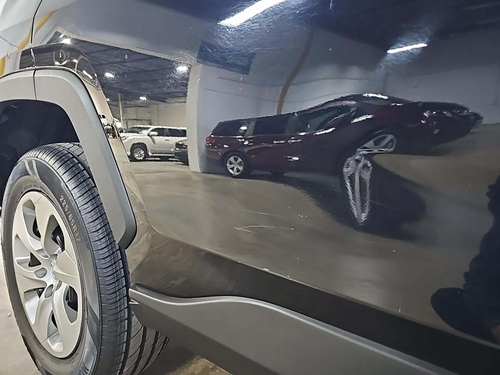 2021 Toyota RAV4 LE FWD