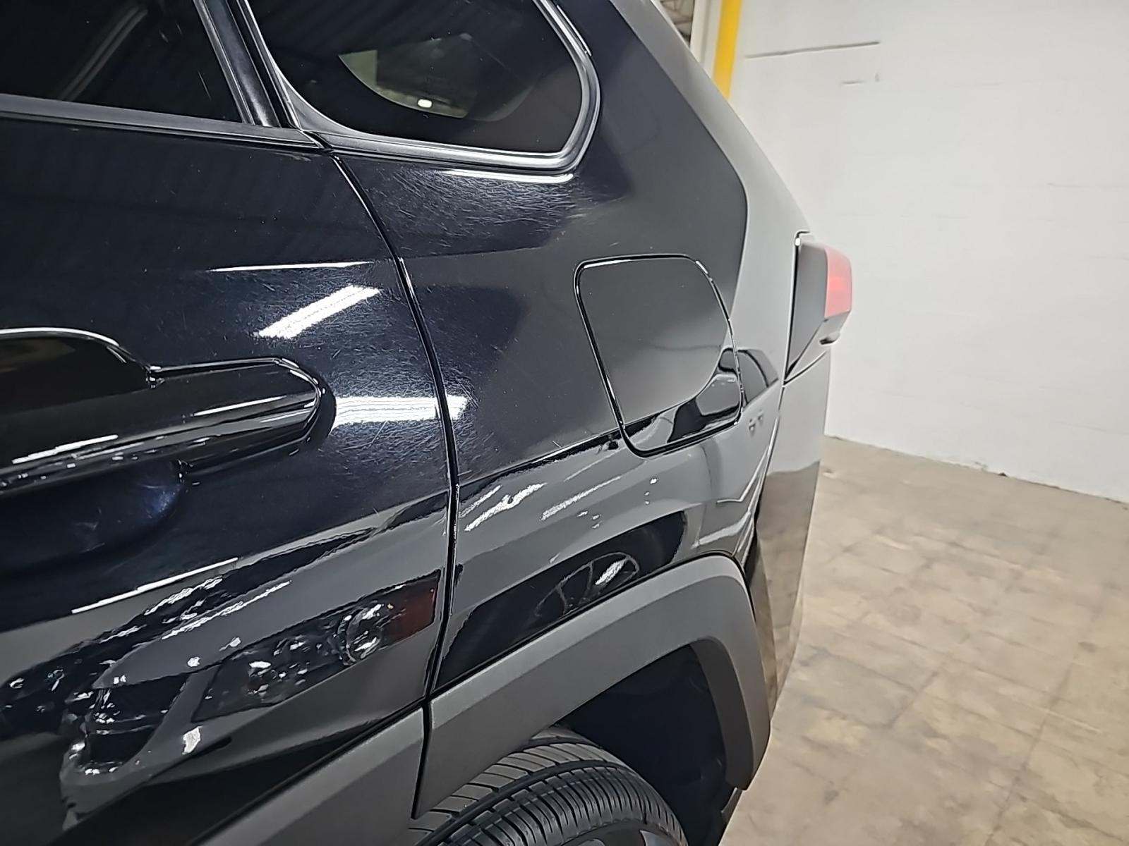 2021 Toyota RAV4 LE FWD