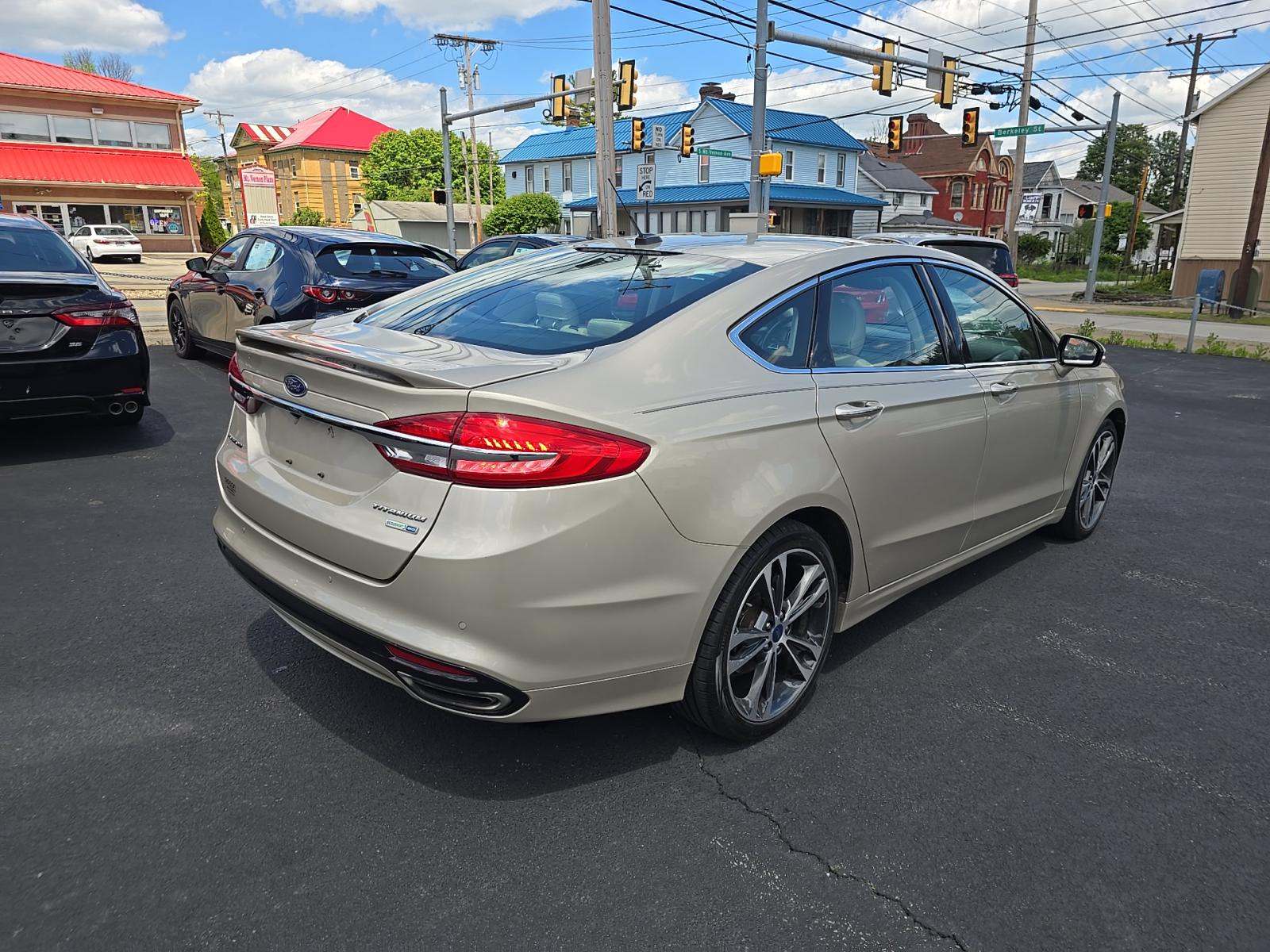 FORD FUSION - 3