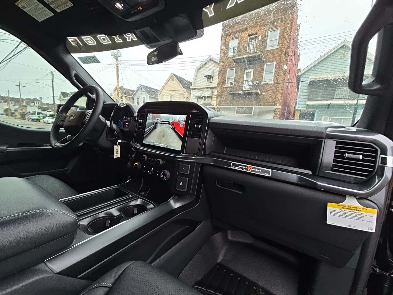 2025 Ford F-150 STX AWD