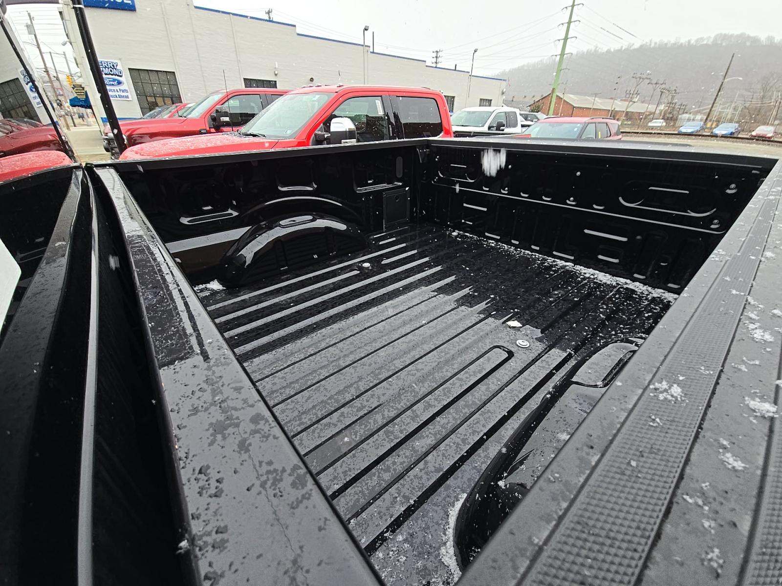 2025 Ford F-150 STX AWD