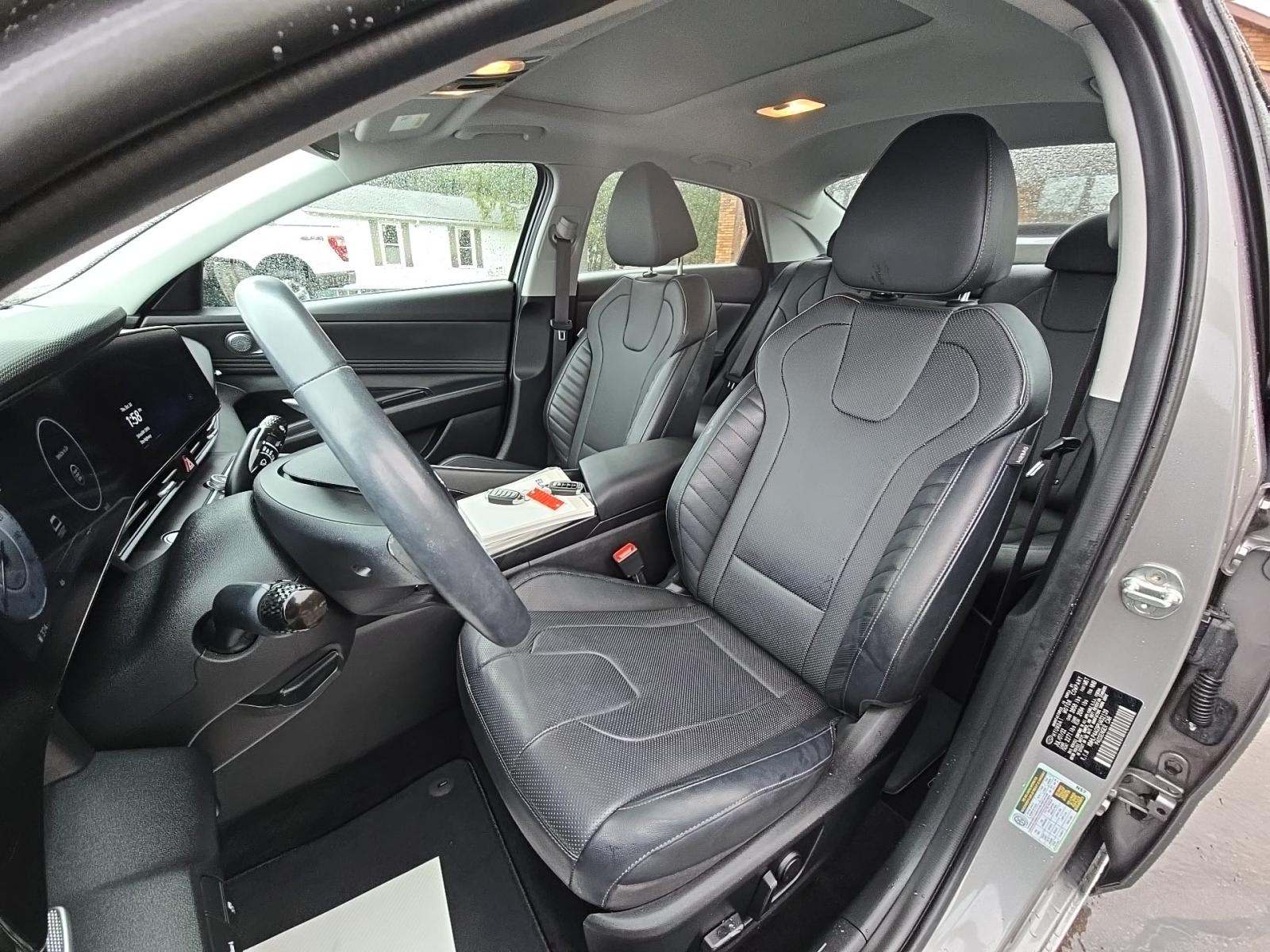 2023 Hyundai Elantra Limited FWD