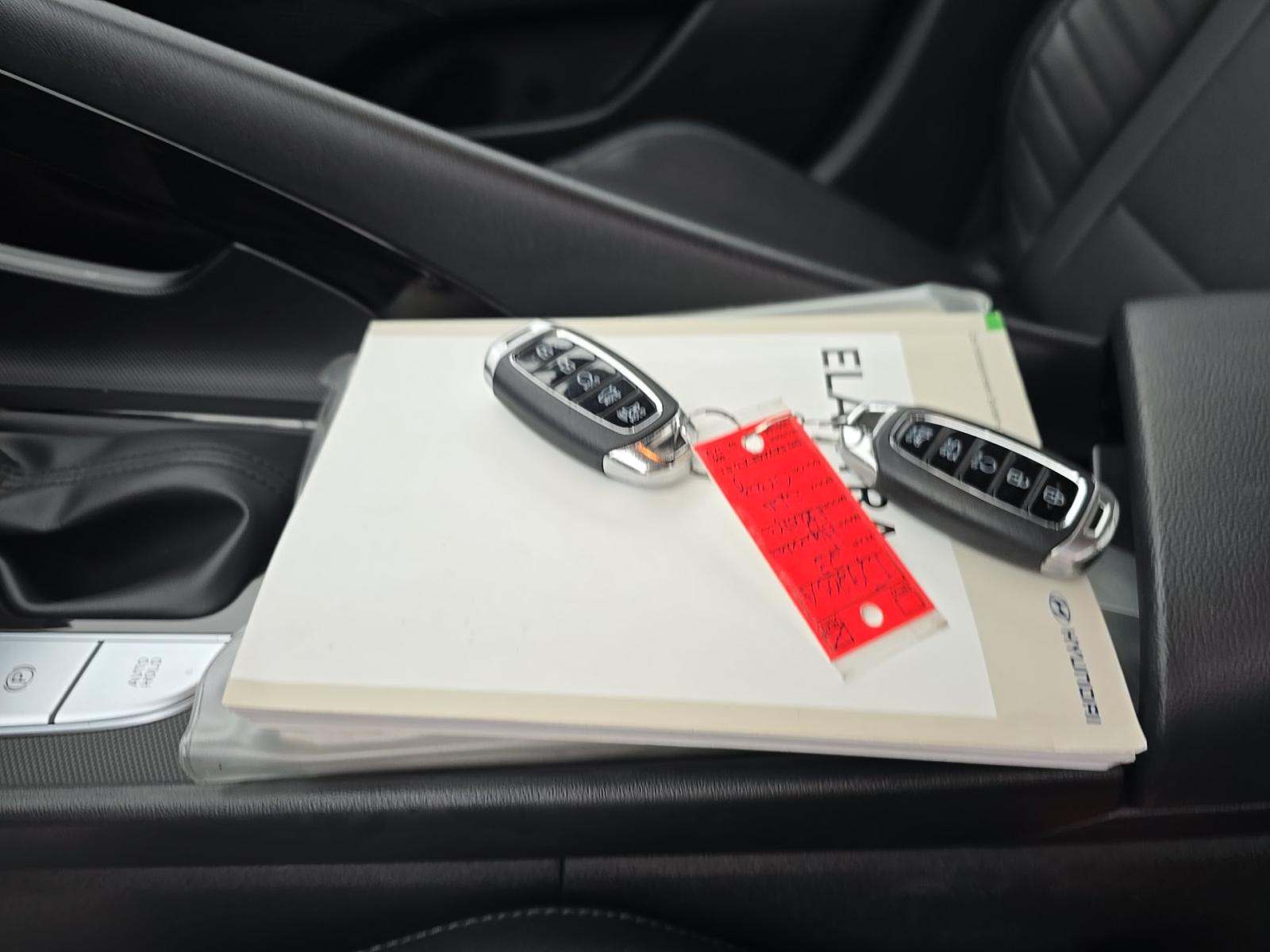 2023 Hyundai Elantra Limited FWD