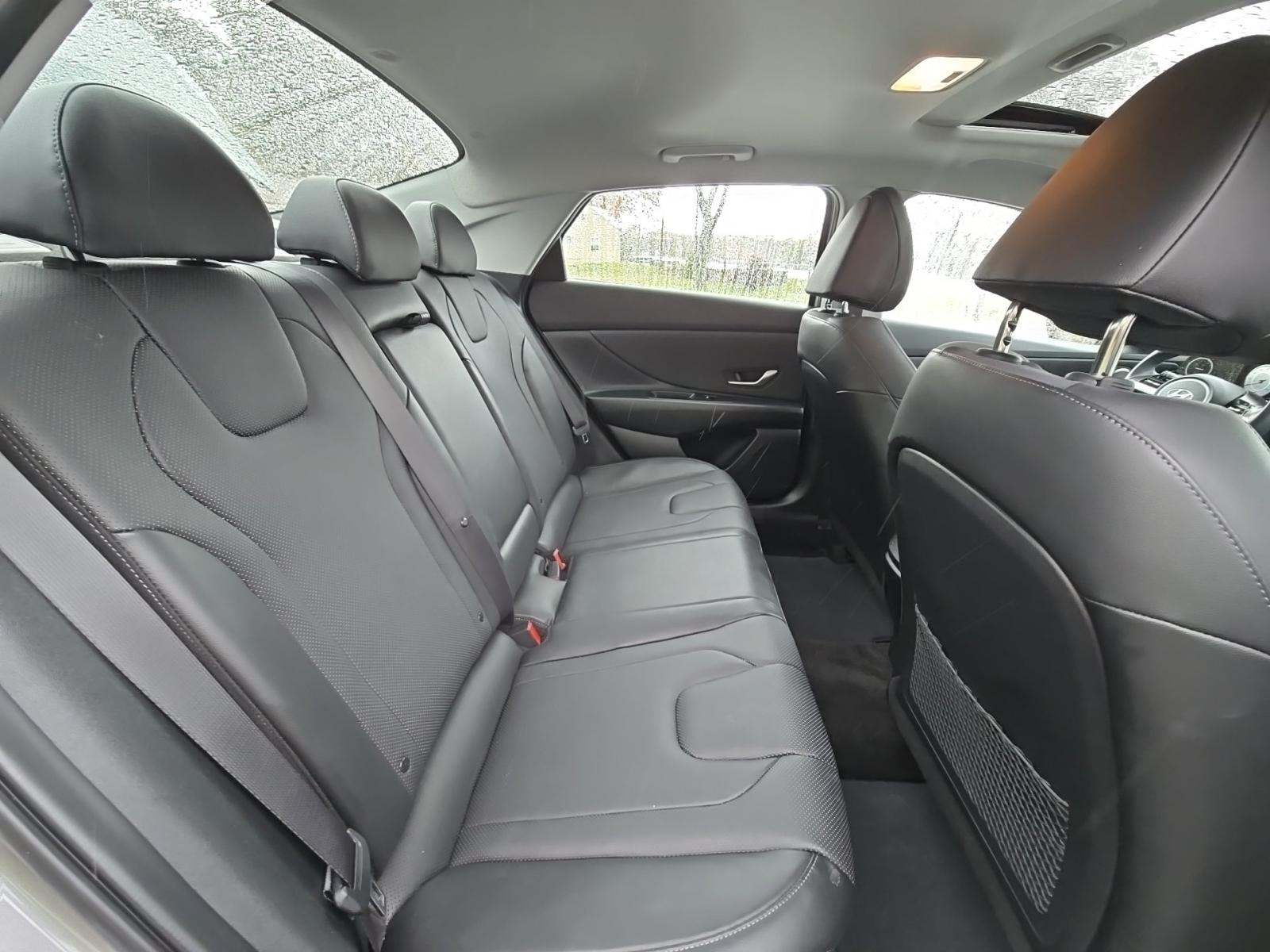 2023 Hyundai Elantra Limited FWD