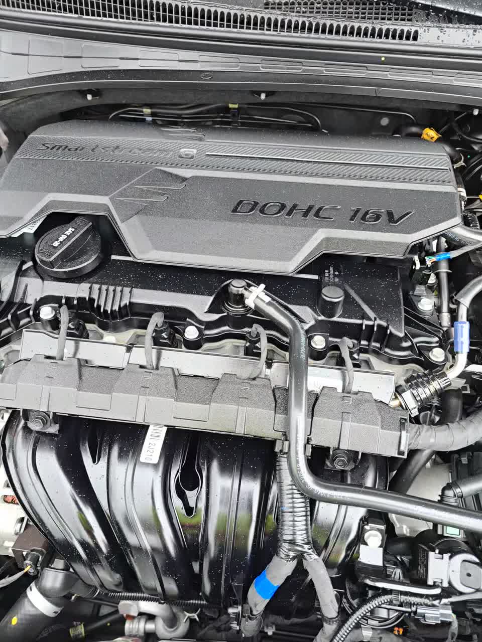 2023 Hyundai Elantra Limited FWD