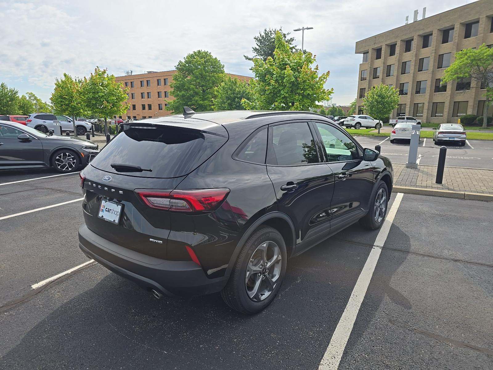 FORD ESCAPE - 3