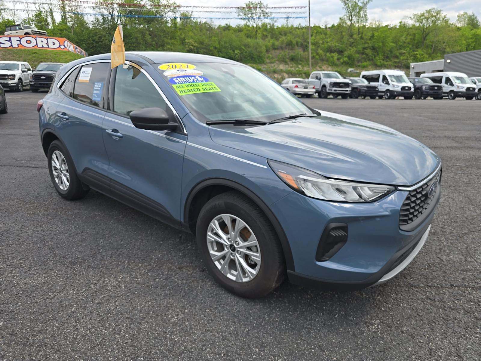 FORD ESCAPE - 4