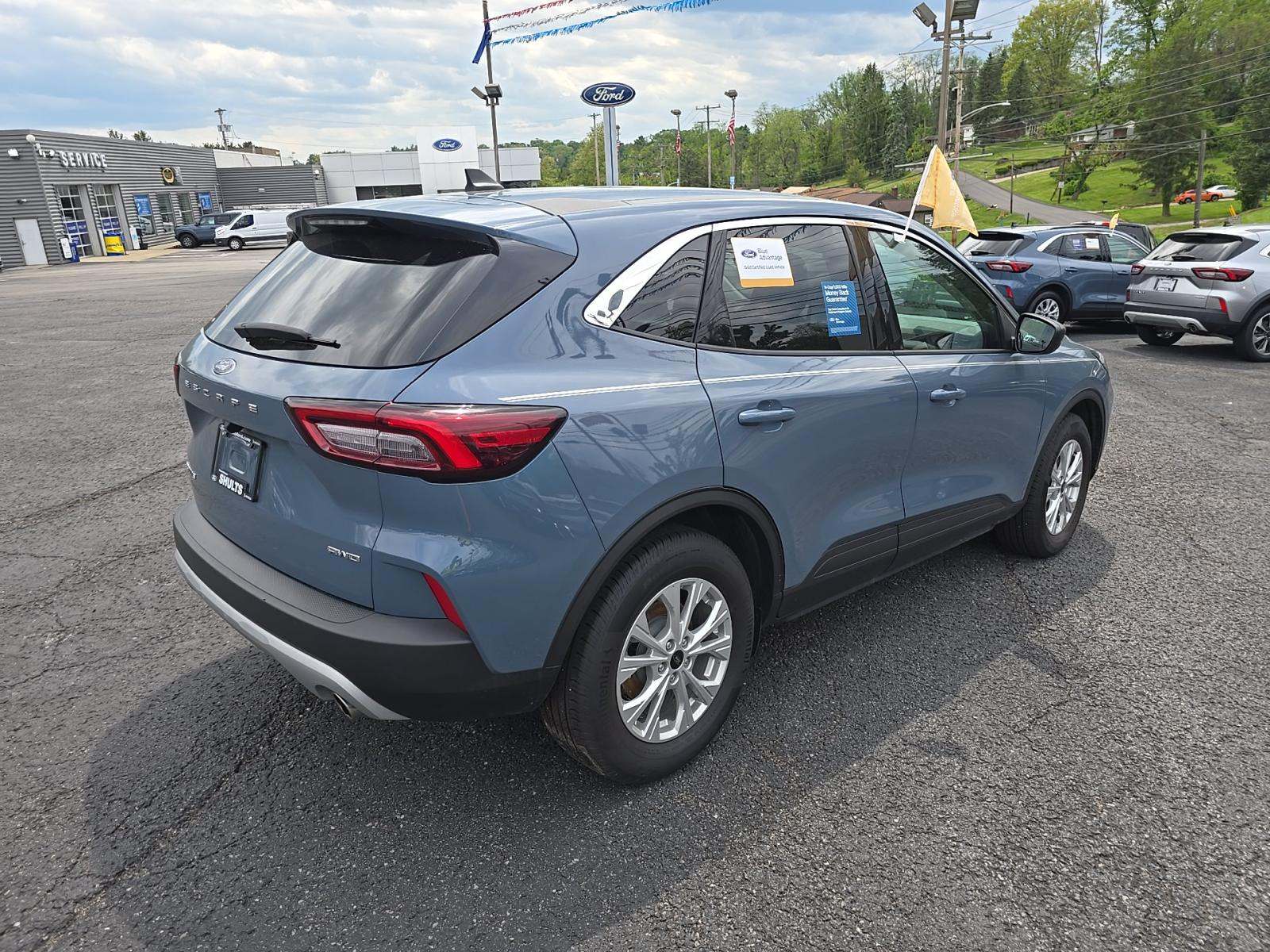 FORD ESCAPE - 3