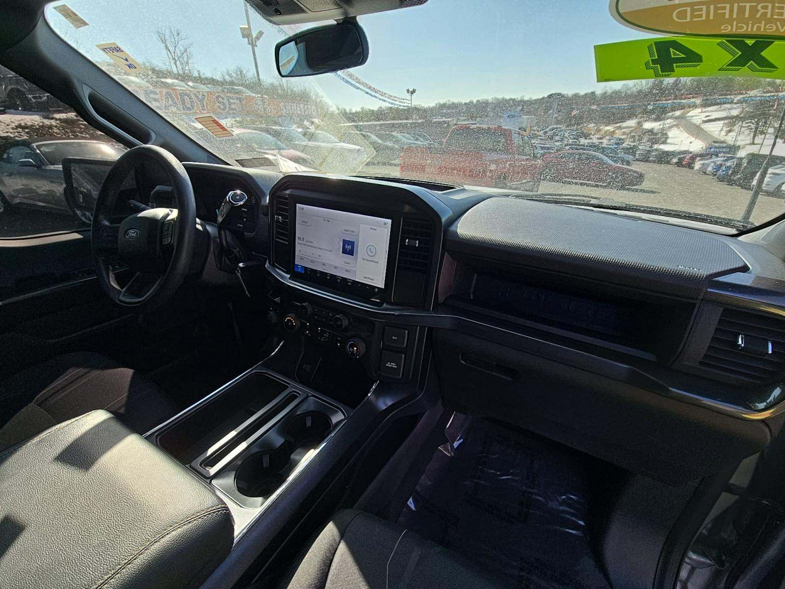 2025 Ford F-150 STX AWD