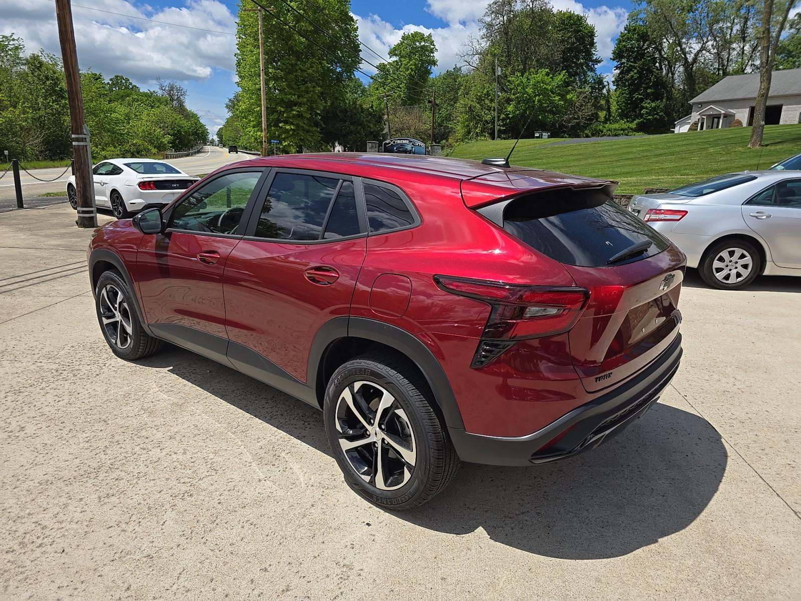 CHEVROLET TRAX - 2