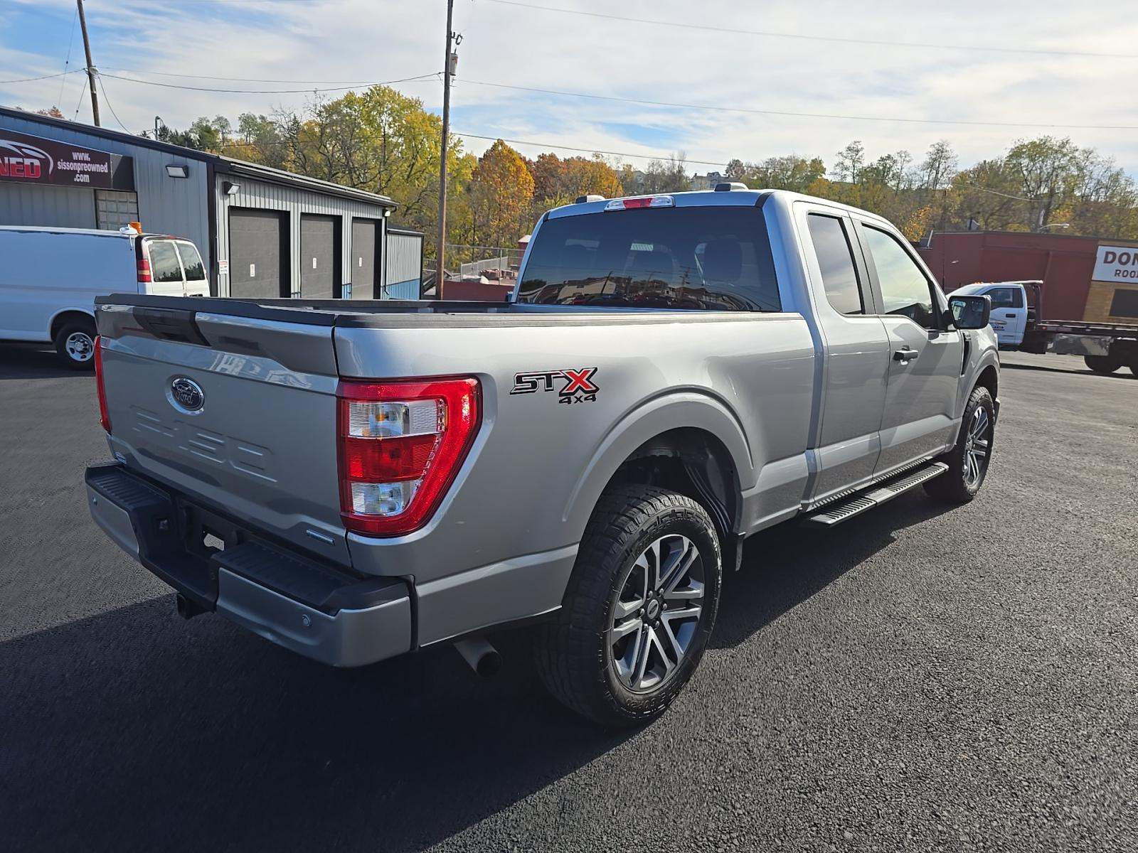 2022 Ford F-150 XL AWD