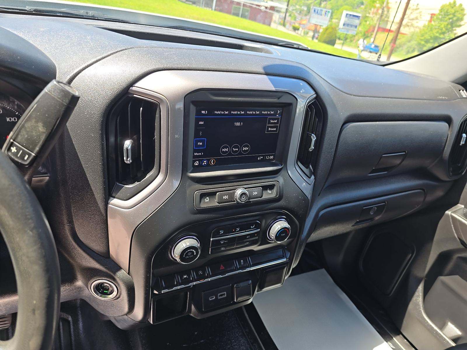CHEVROLET SILVERADO 1500 - 10