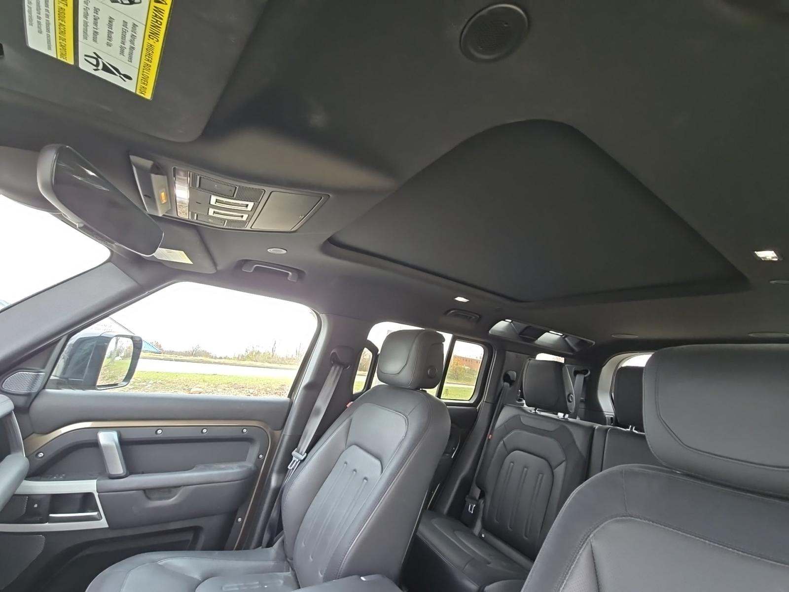 2022 Land Rover Defender 110 X-Dynamic HSE AWD