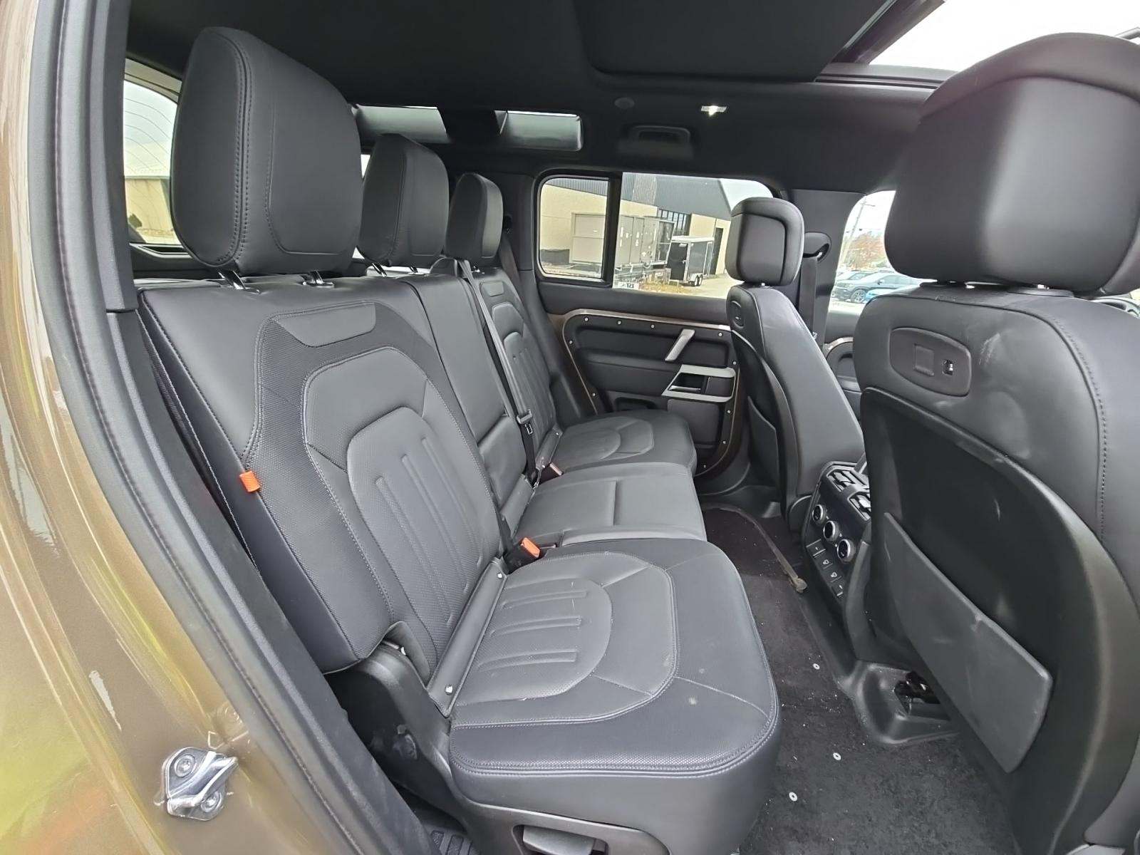 2022 Land Rover Defender 110 X-Dynamic HSE AWD