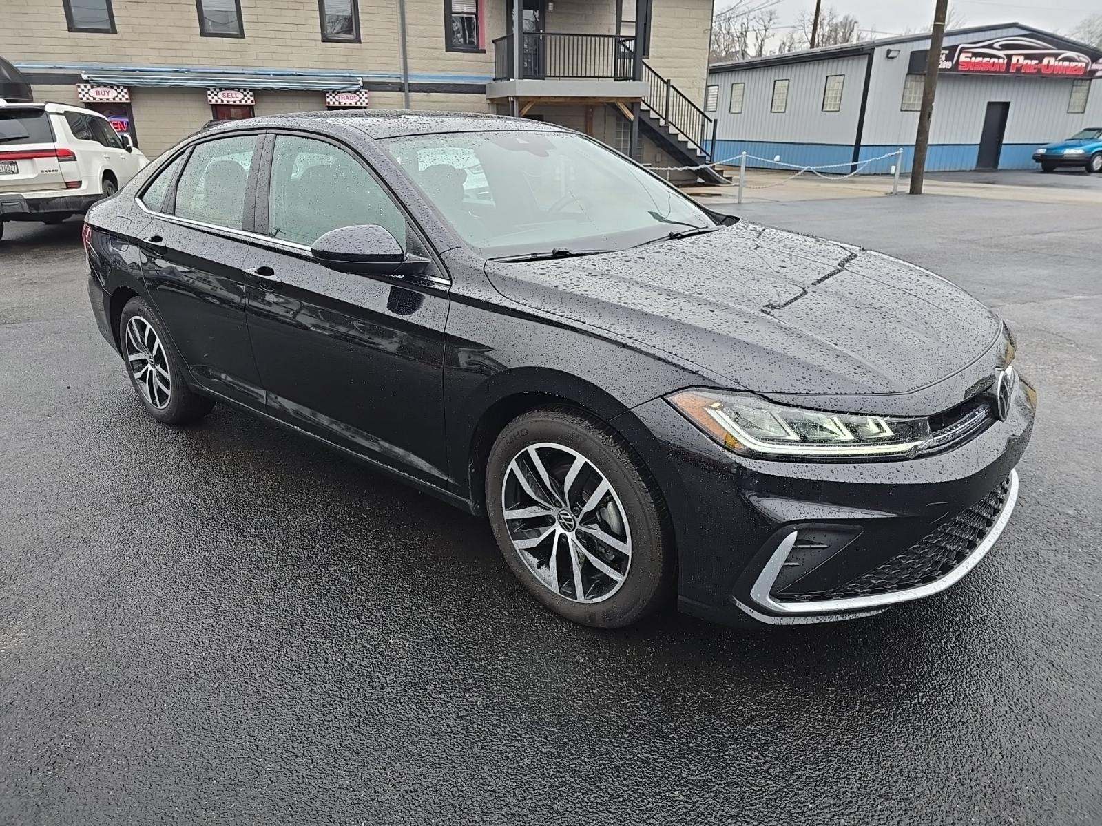 2025 Volkswagen Jetta 1.5T SE FWD