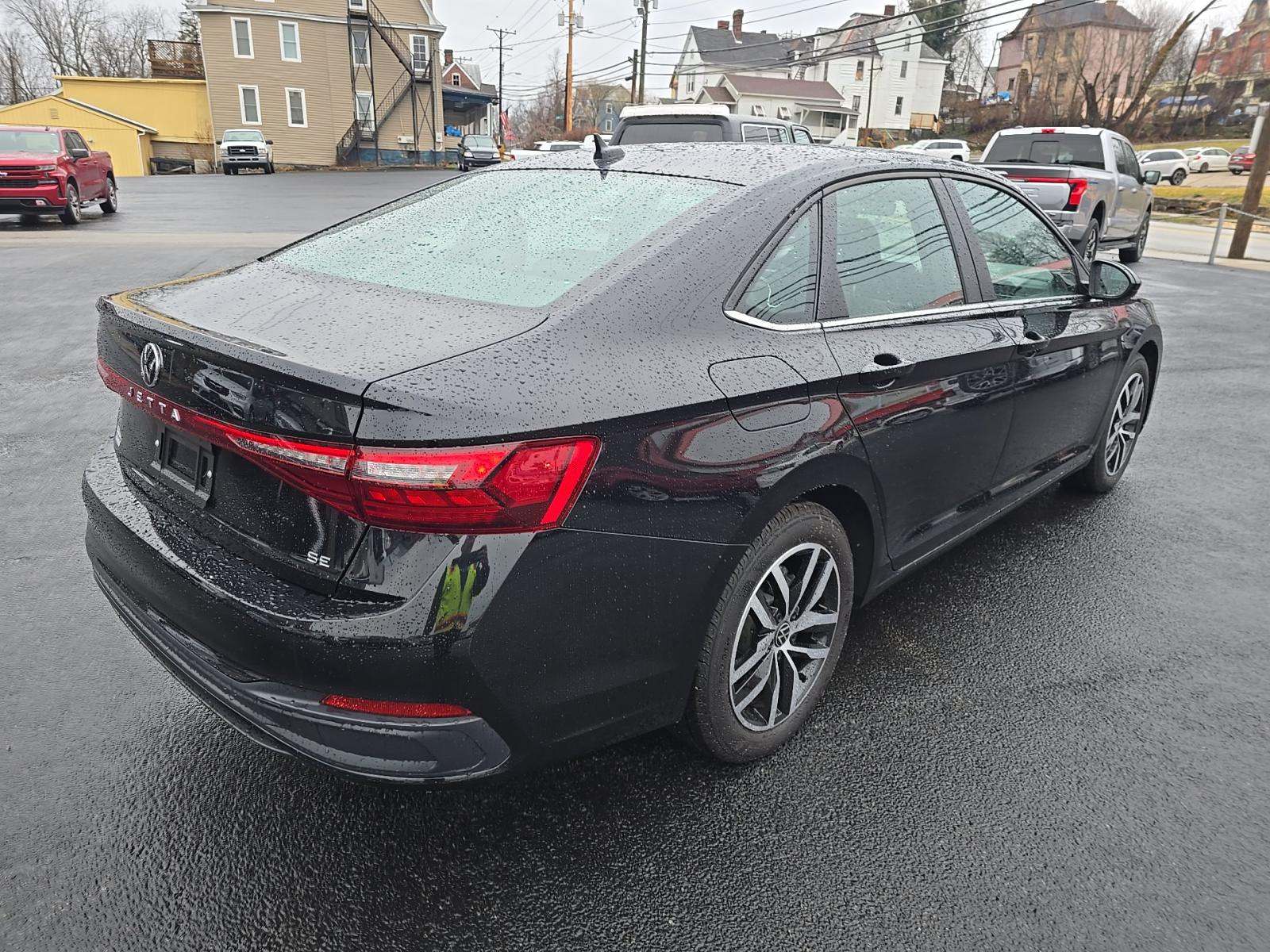 2025 Volkswagen Jetta 1.5T SE FWD