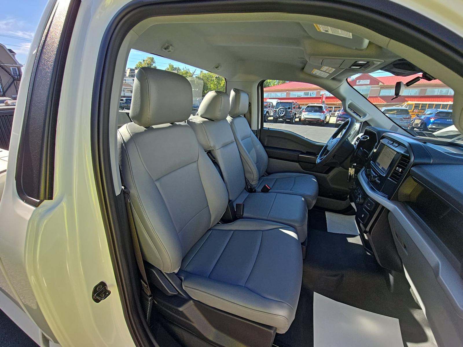 2023 Ford F-150 XL AWD