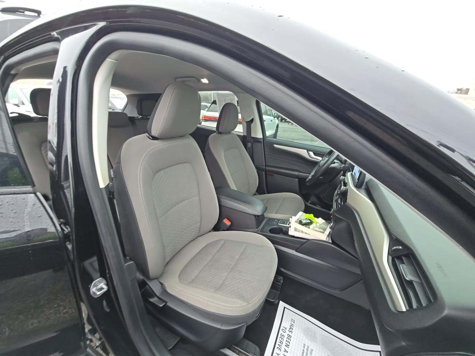 2021 Ford Escape Plug-In Hybrid SE FWD