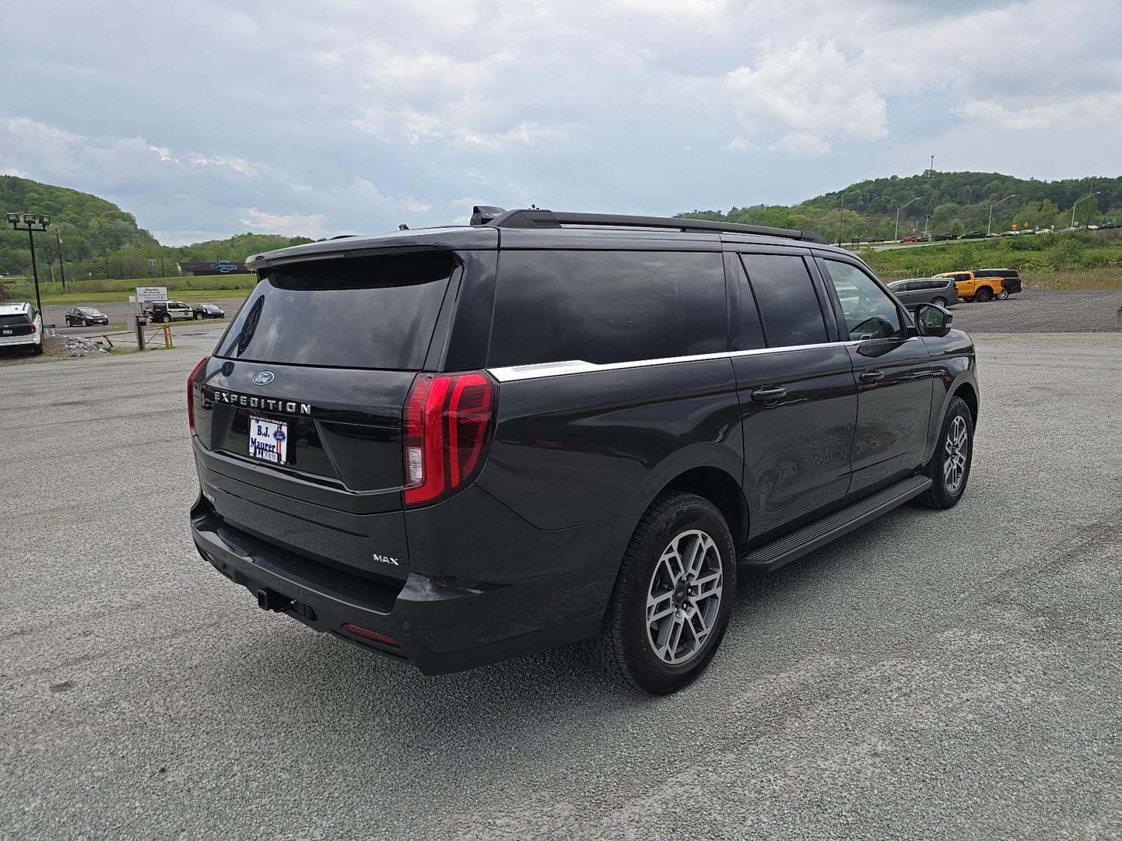 FORD EXPEDITION MAX - 3