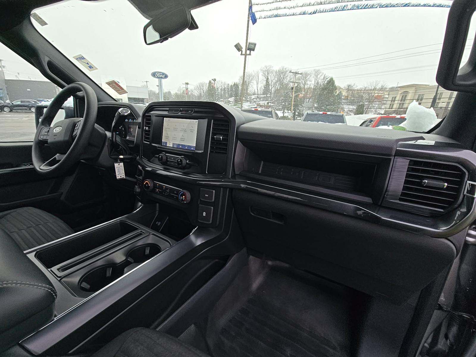 2022 Ford F-150 XL AWD