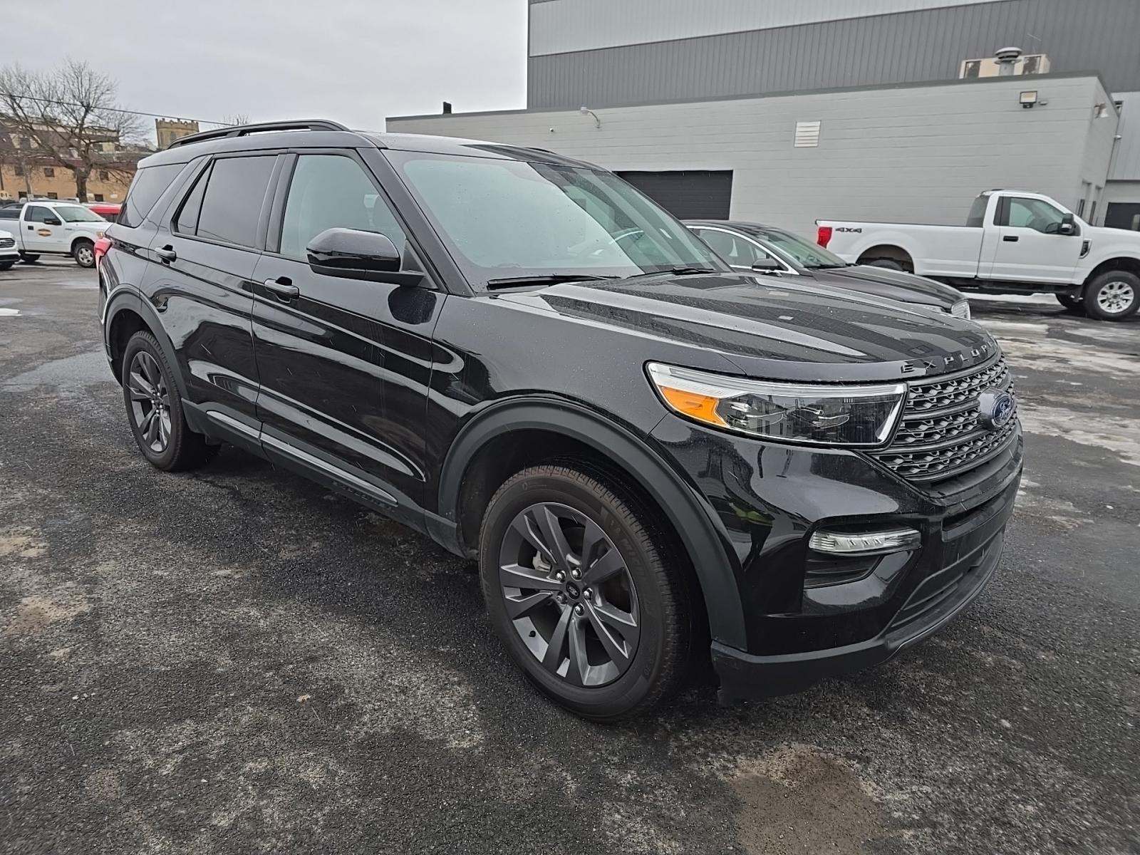 2023 Ford Explorer XLT AWD