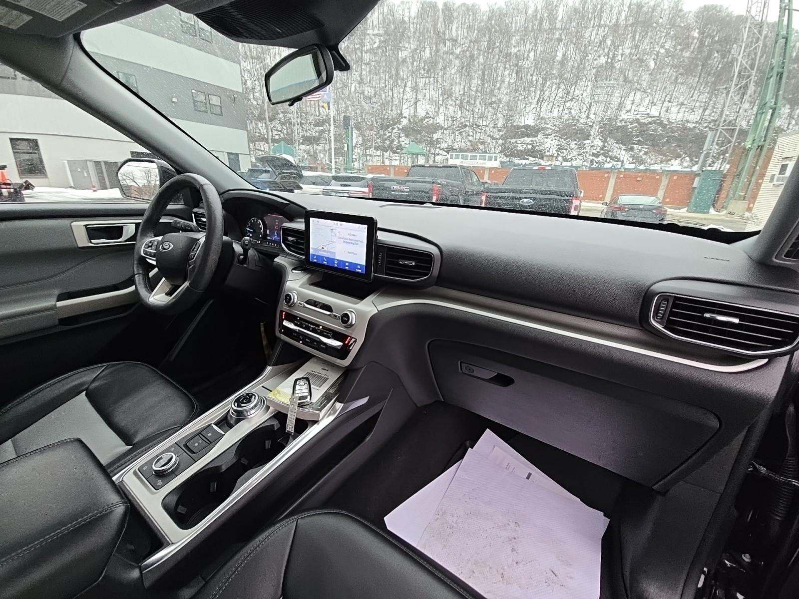 2023 Ford Explorer XLT AWD
