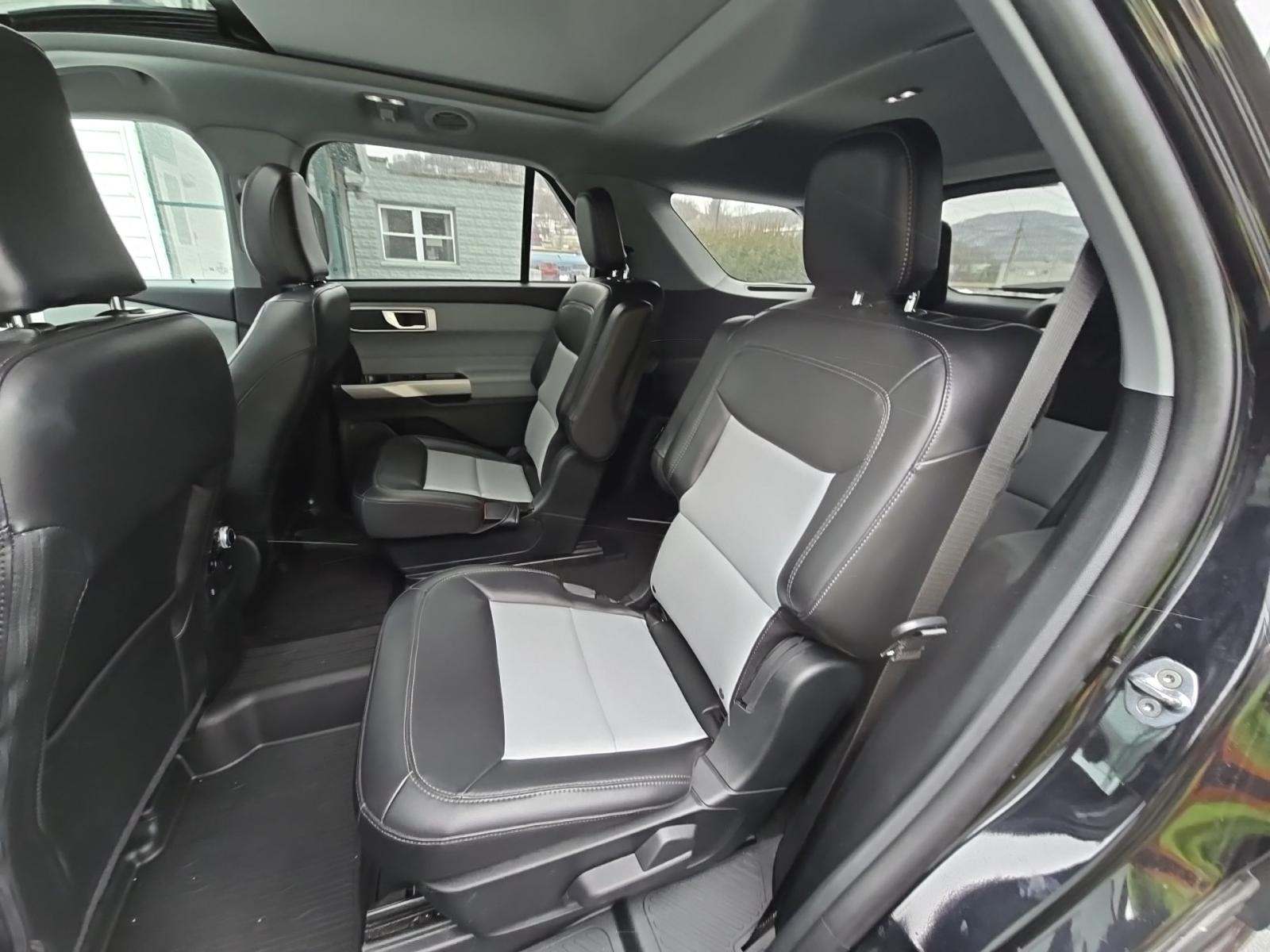 2023 Ford Explorer XLT AWD