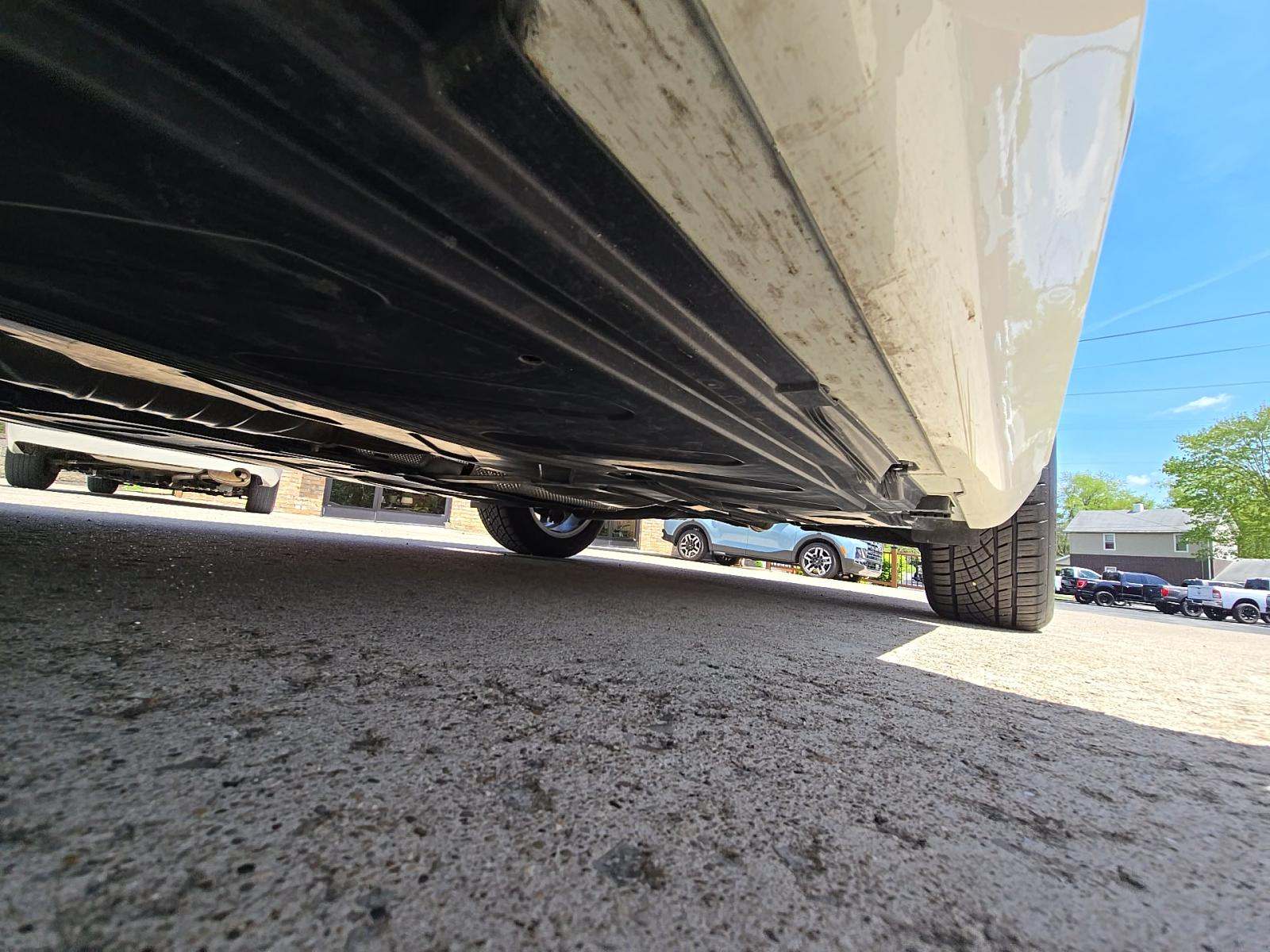 MERCEDES-BENZ E-CLASS - 7