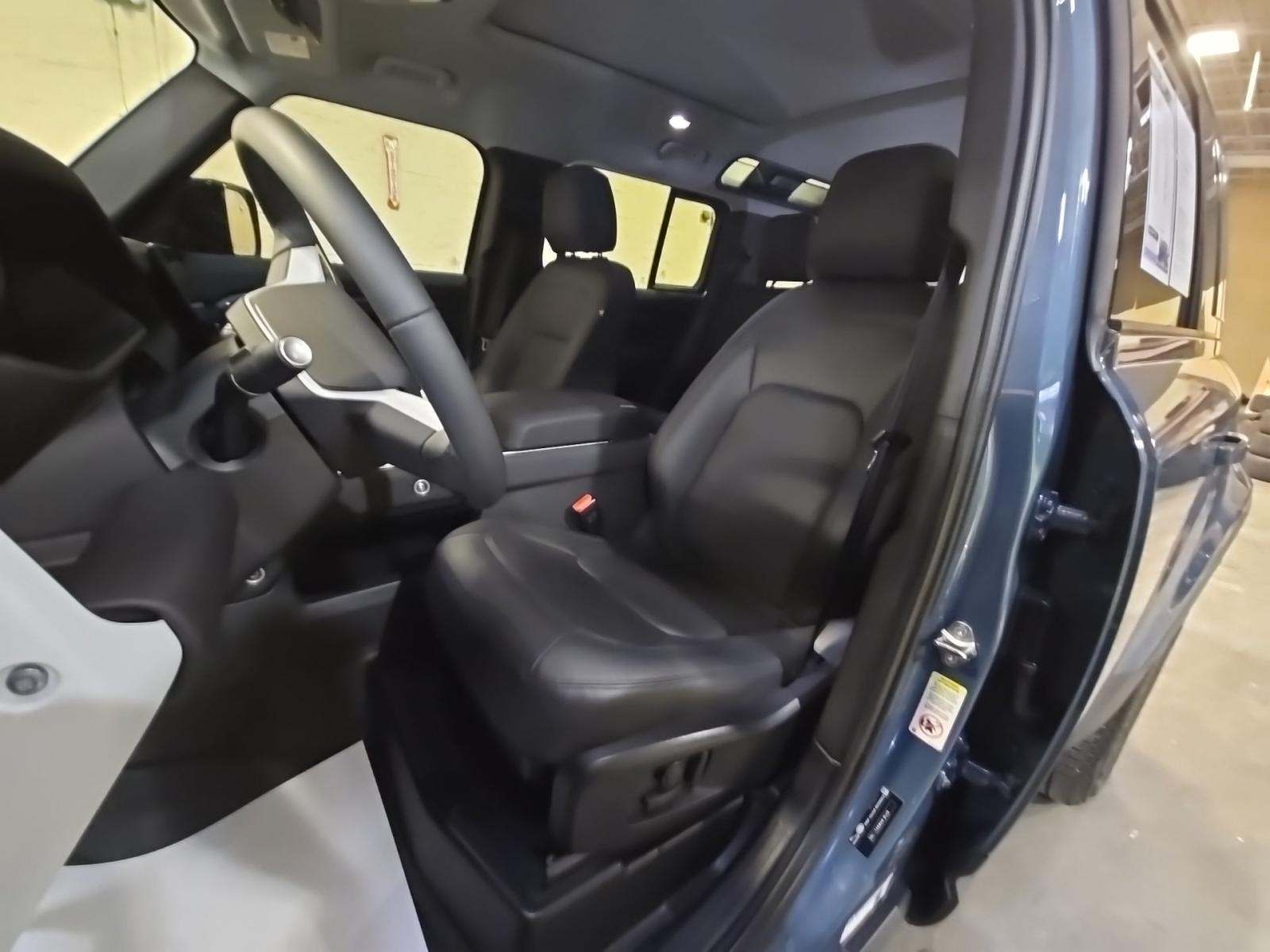 2025 Land Rover Defender 110 S AWD