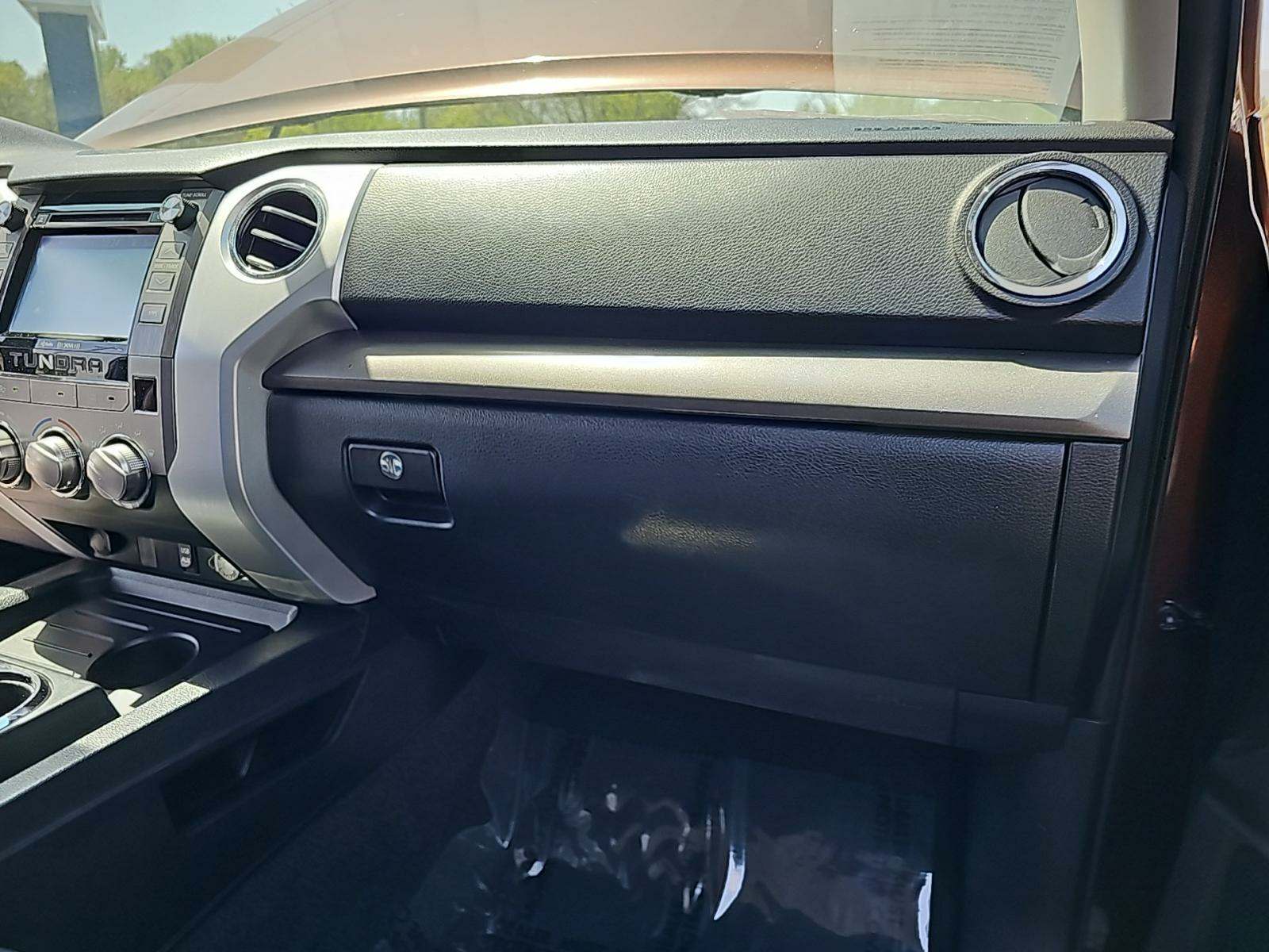 2017 Toyota Tundra SR5 RWD