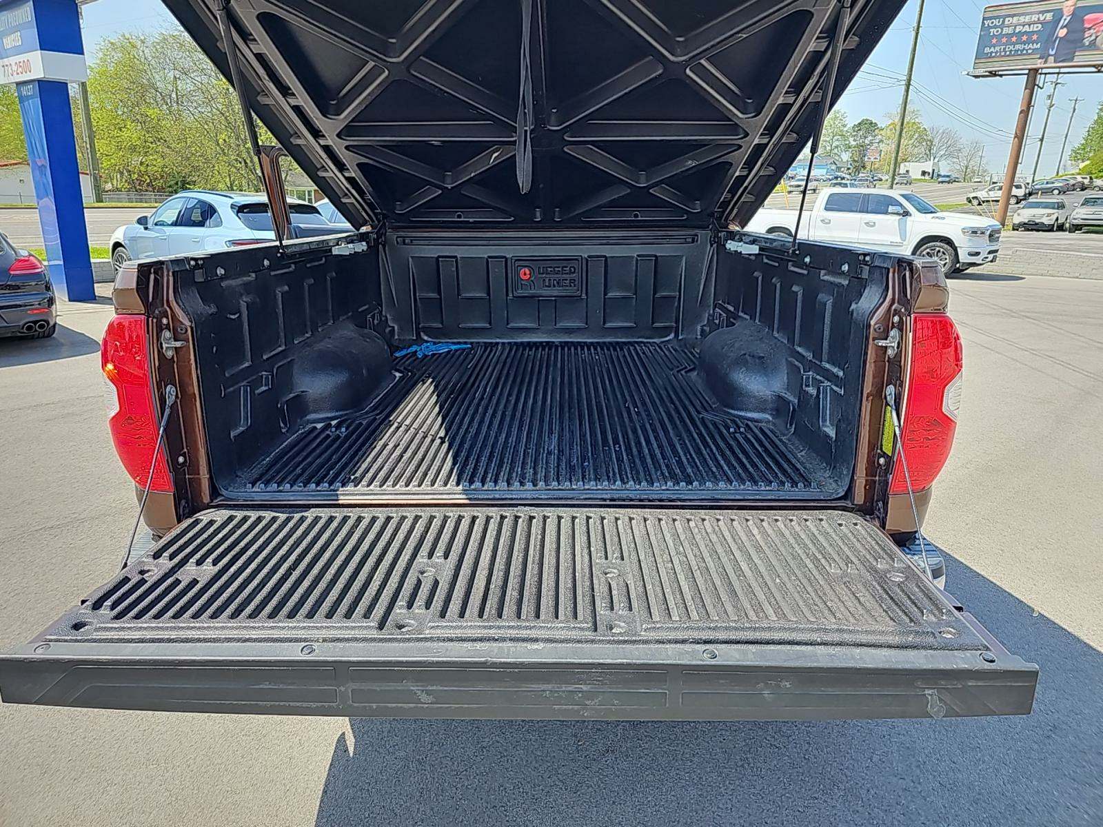 2017 Toyota Tundra SR5 RWD