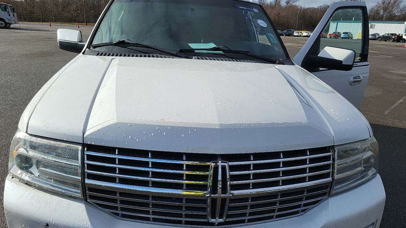 2012 Lincoln Navigator 4D SUV AWD