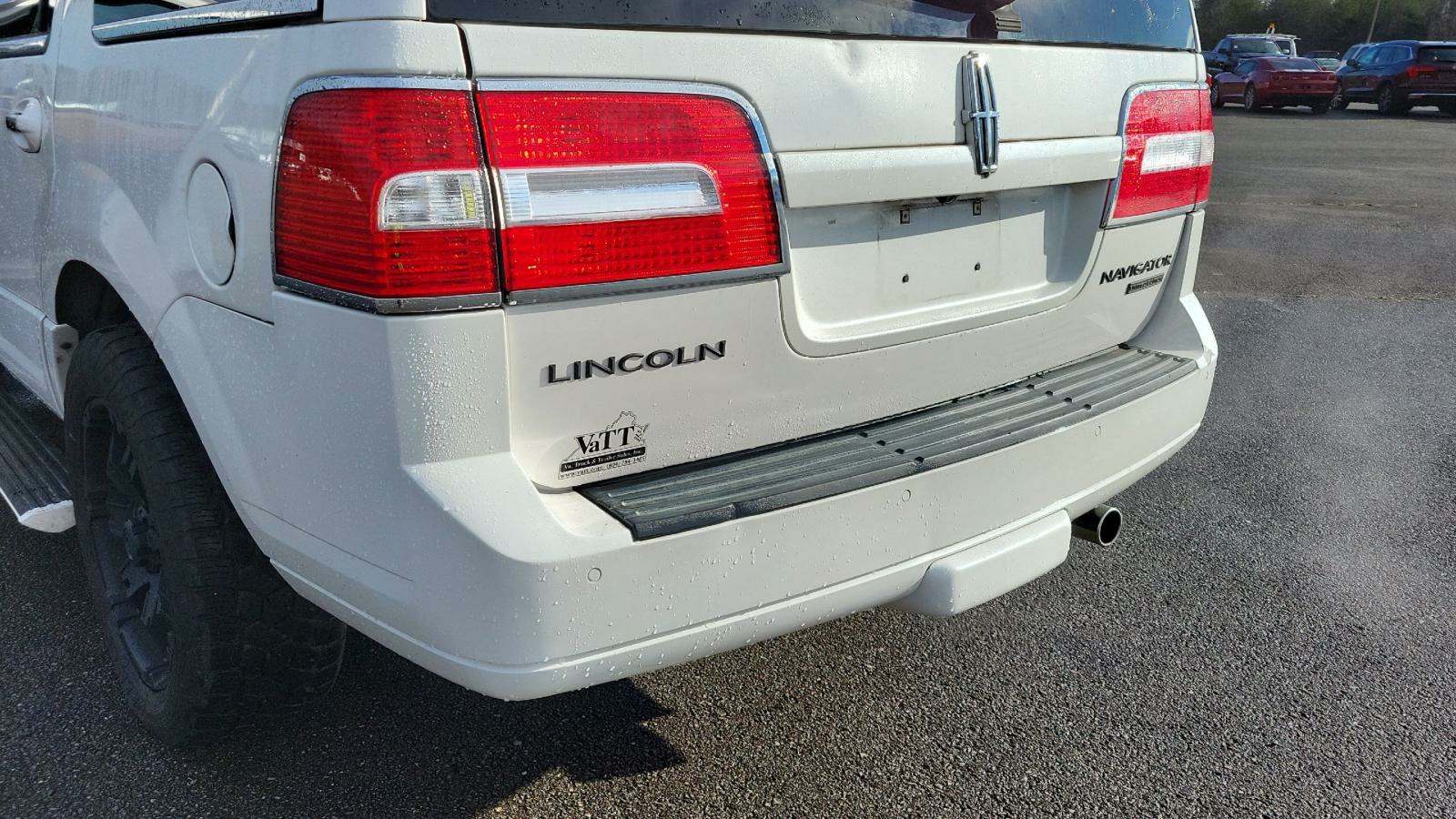 2012 Lincoln Navigator 4D SUV AWD