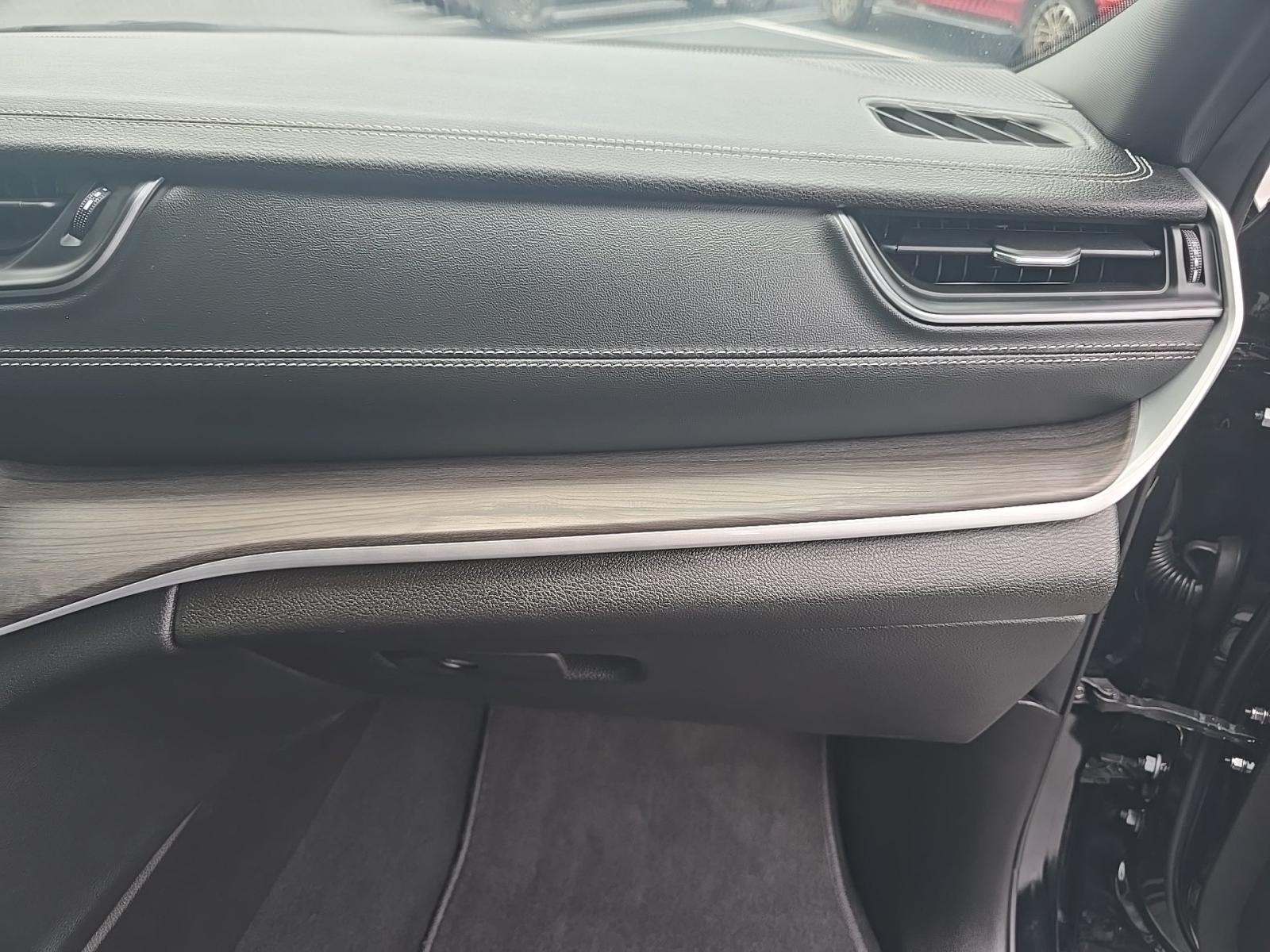 2025 Jeep Grand Cherokee Limited RWD