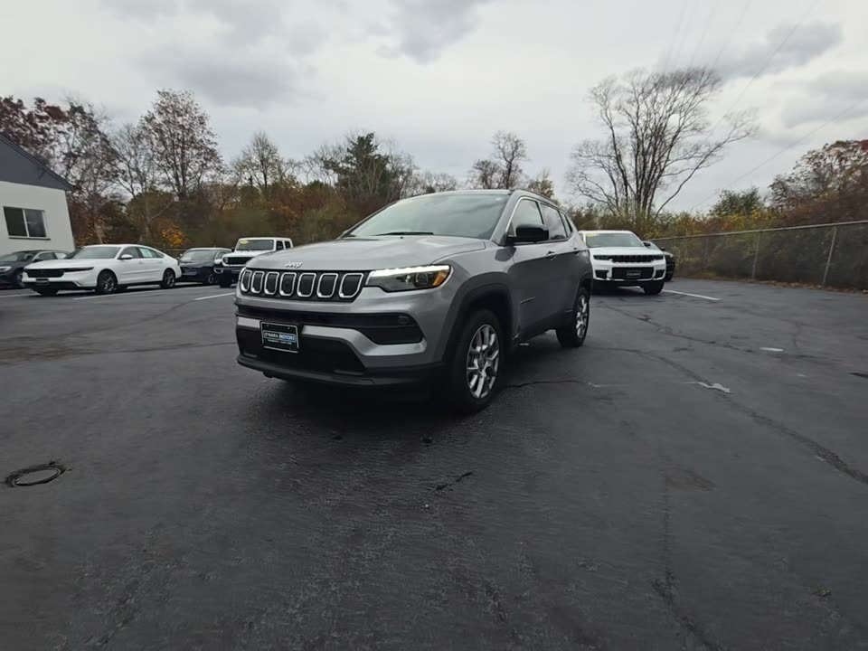 2022 Jeep Compass Latitude Lux AWD