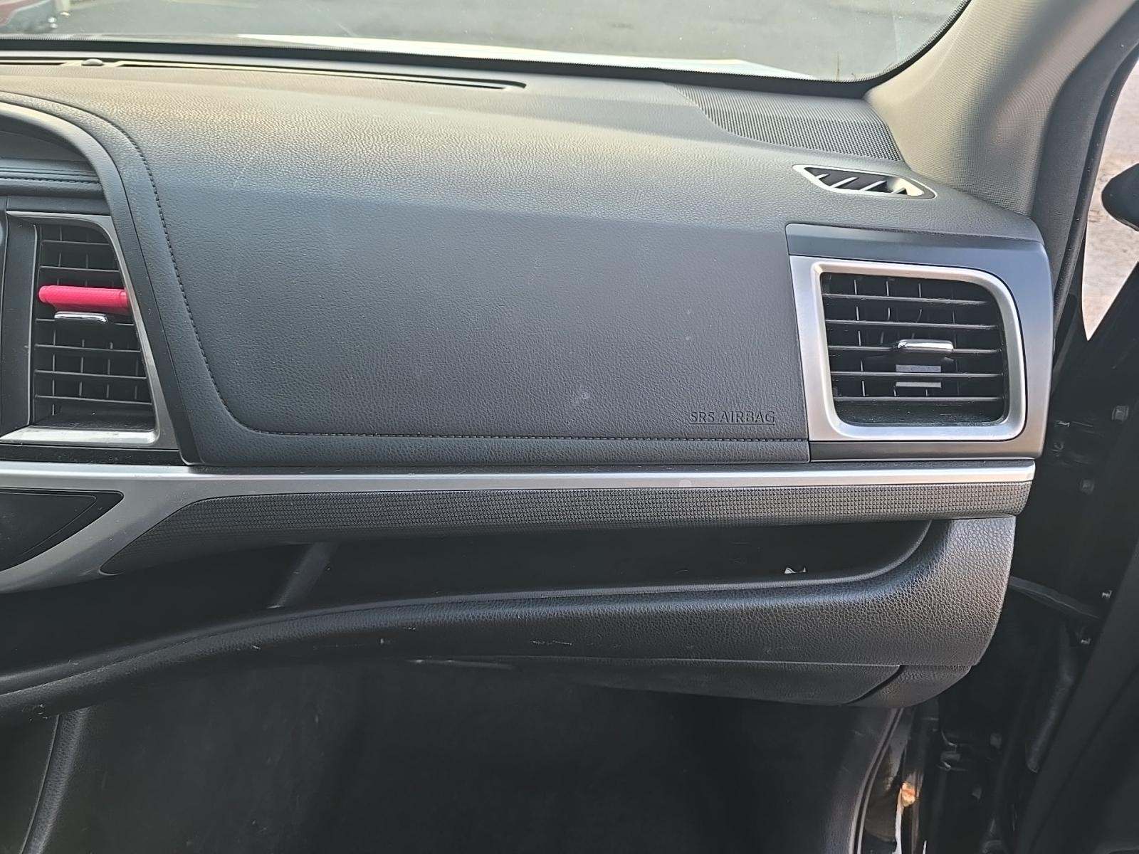 2017 Toyota Highlander SE AWD