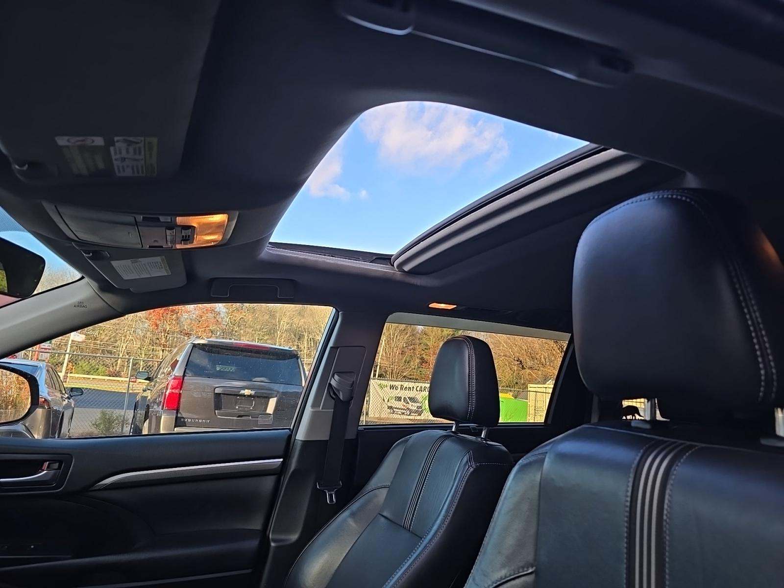 2017 Toyota Highlander SE AWD