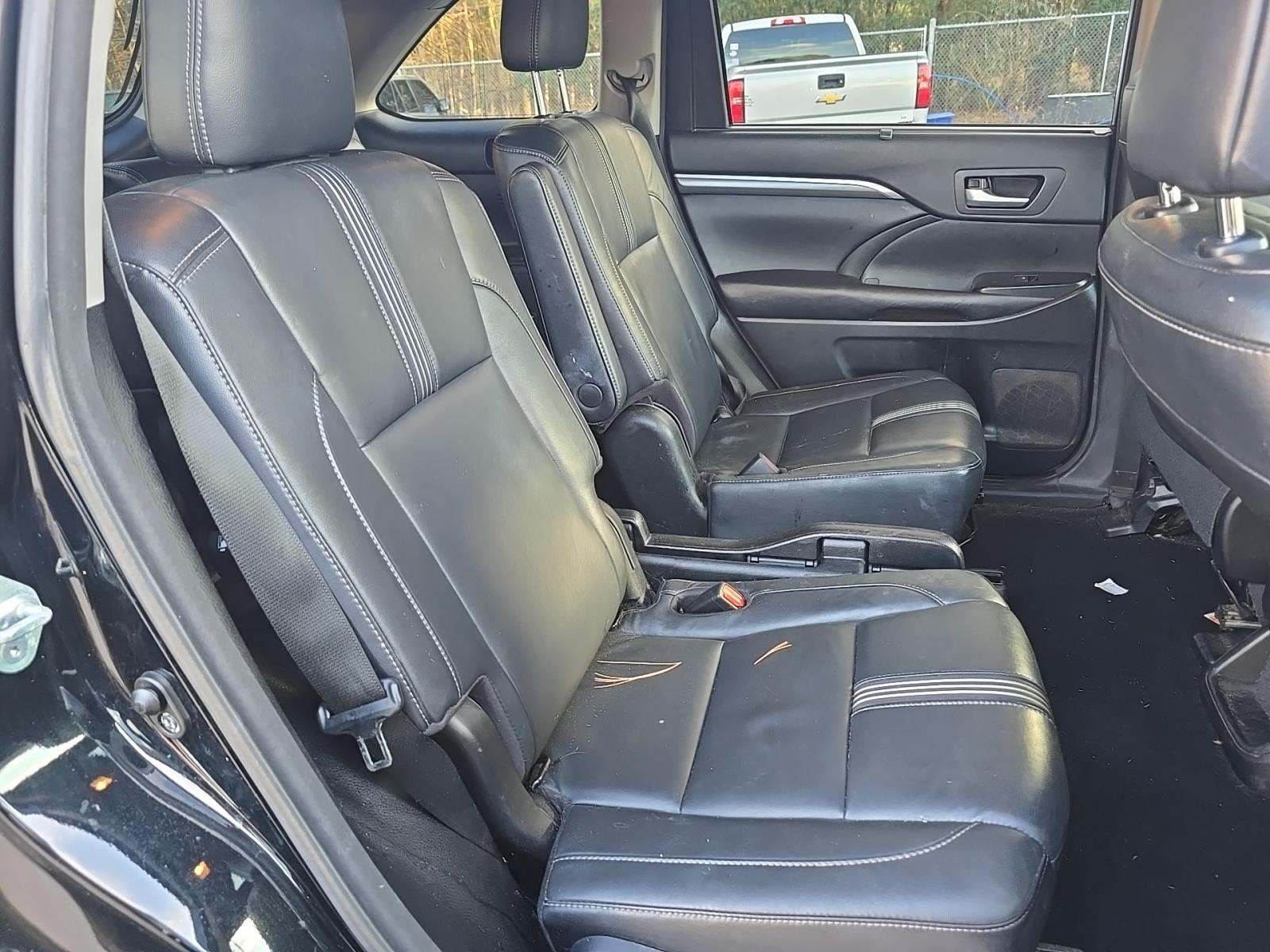 2017 Toyota Highlander SE AWD