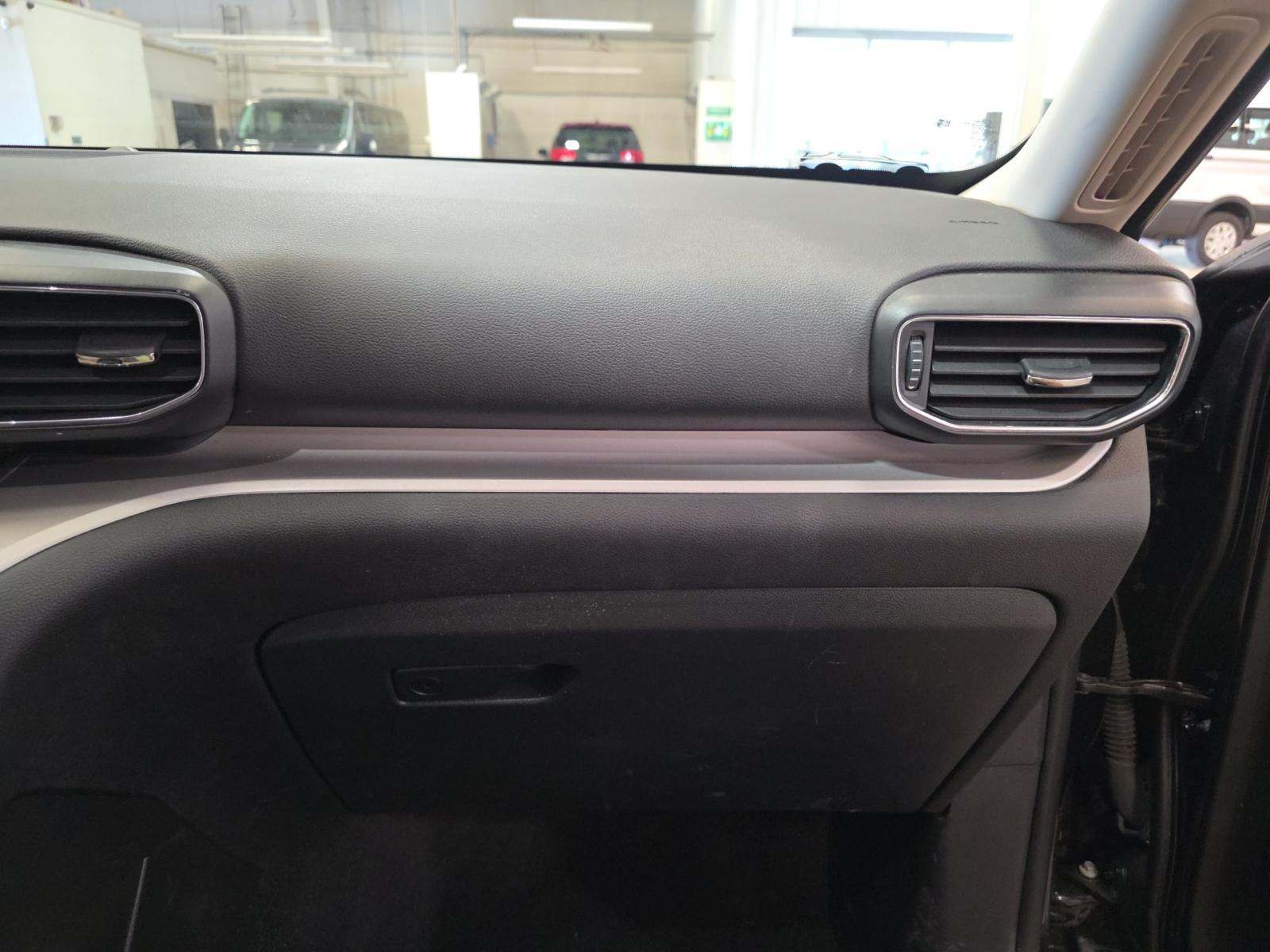 2024 Ford Explorer XLT AWD