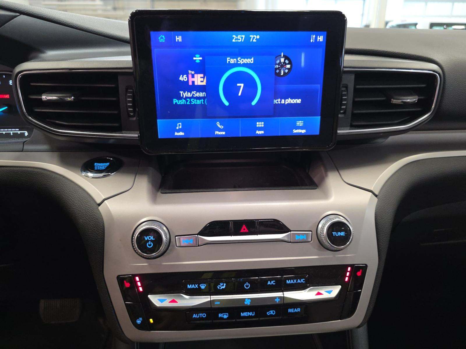 2024 Ford Explorer XLT AWD