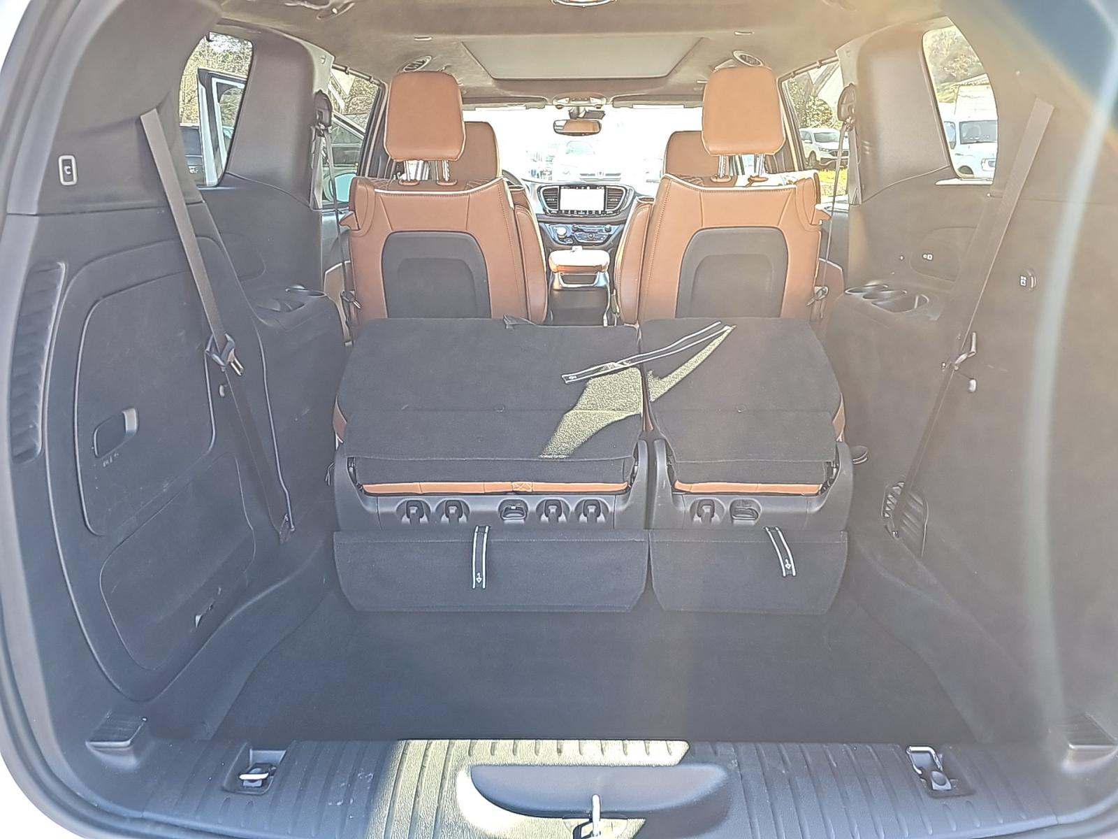 2024 Chrysler Pacifica Hybrid Pinnacle FWD