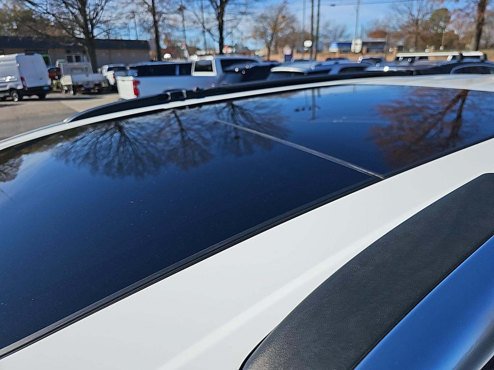 2024 Chrysler Pacifica Hybrid Pinnacle FWD