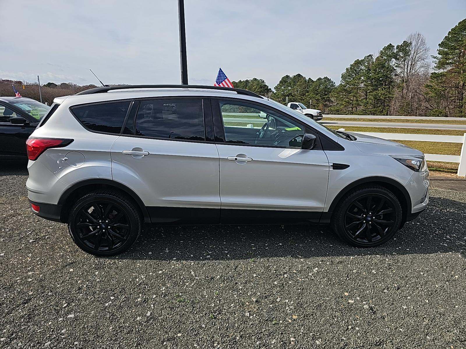 2019 Ford Escape SE FWD