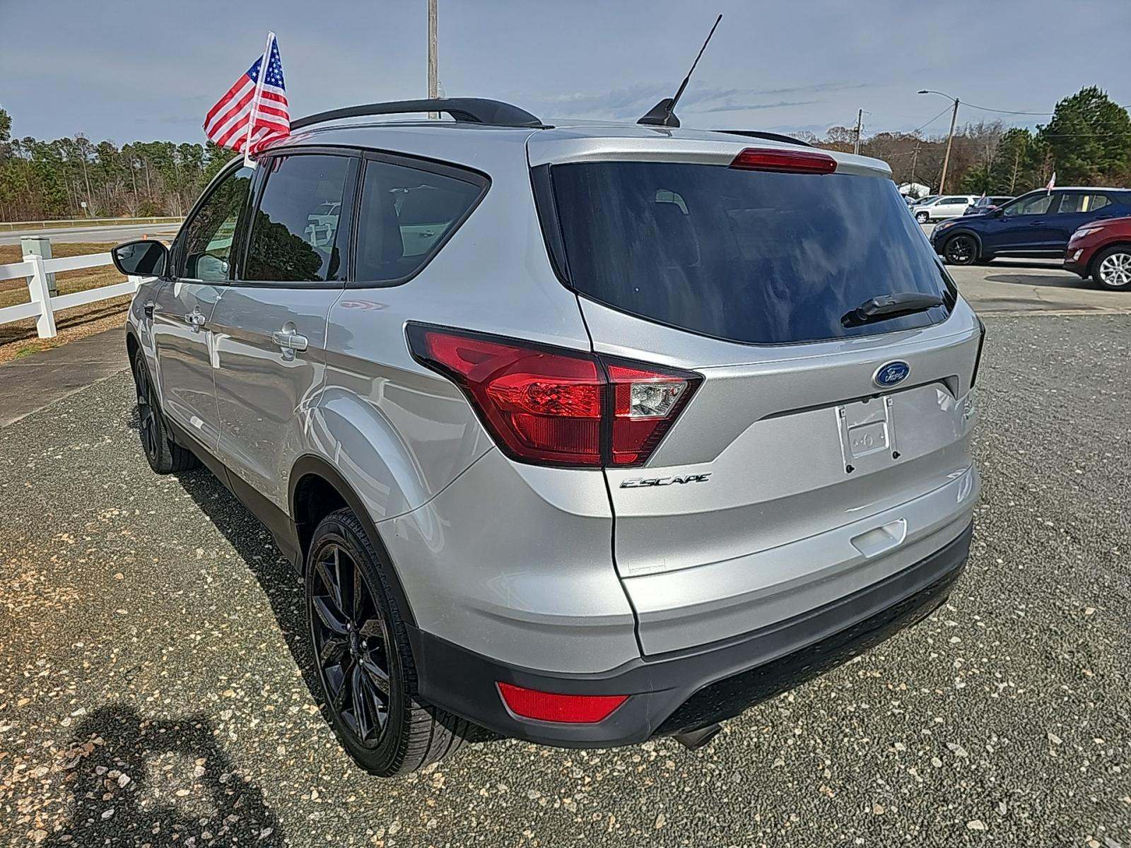 2019 Ford Escape SE FWD