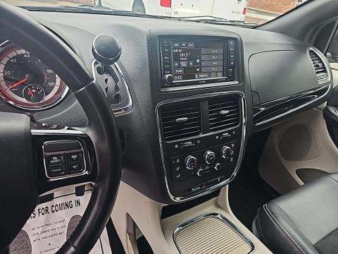 2020 Dodge Grand Caravan SXT FWD