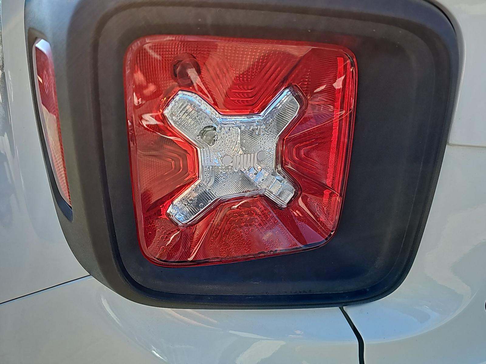 2022 Jeep Renegade Latitude AWD