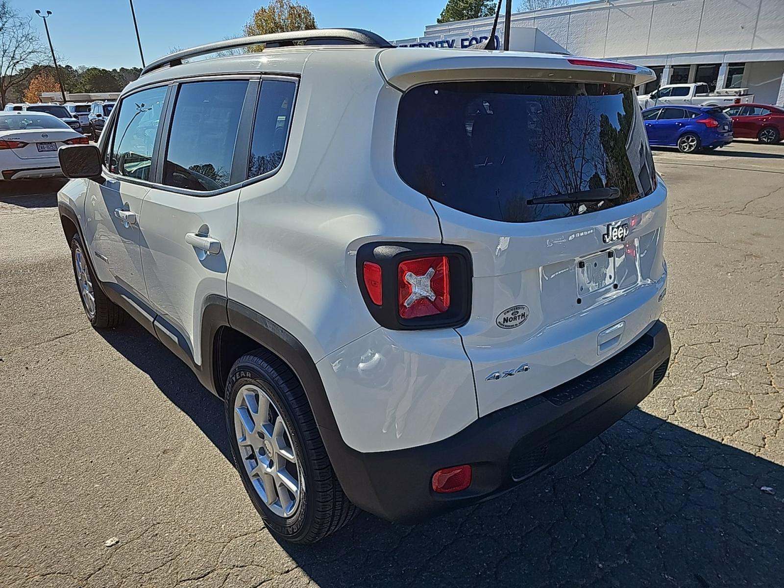 2022 Jeep Renegade Latitude AWD
